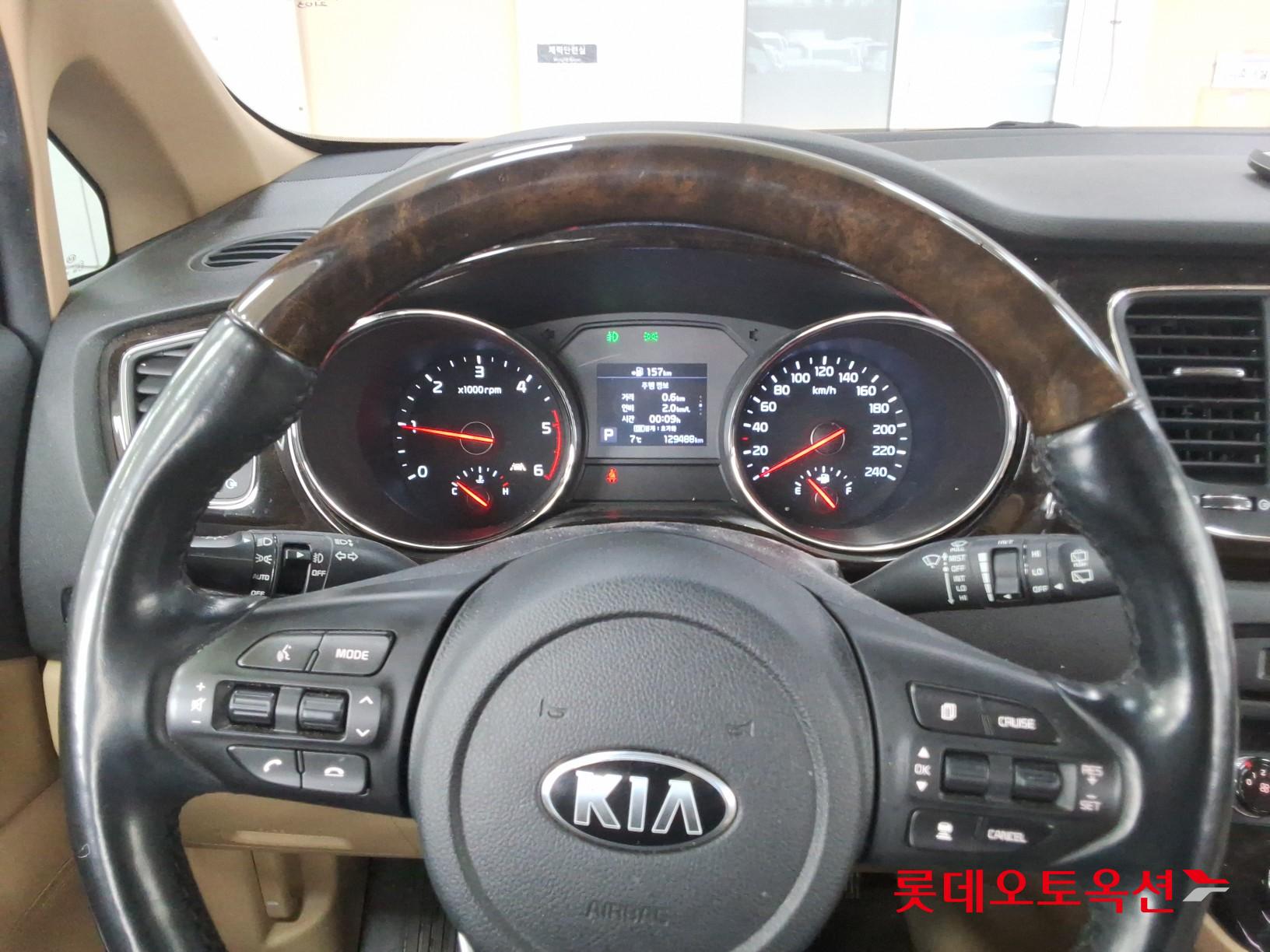 Kia Carnival id 3809923 из Кореи 29