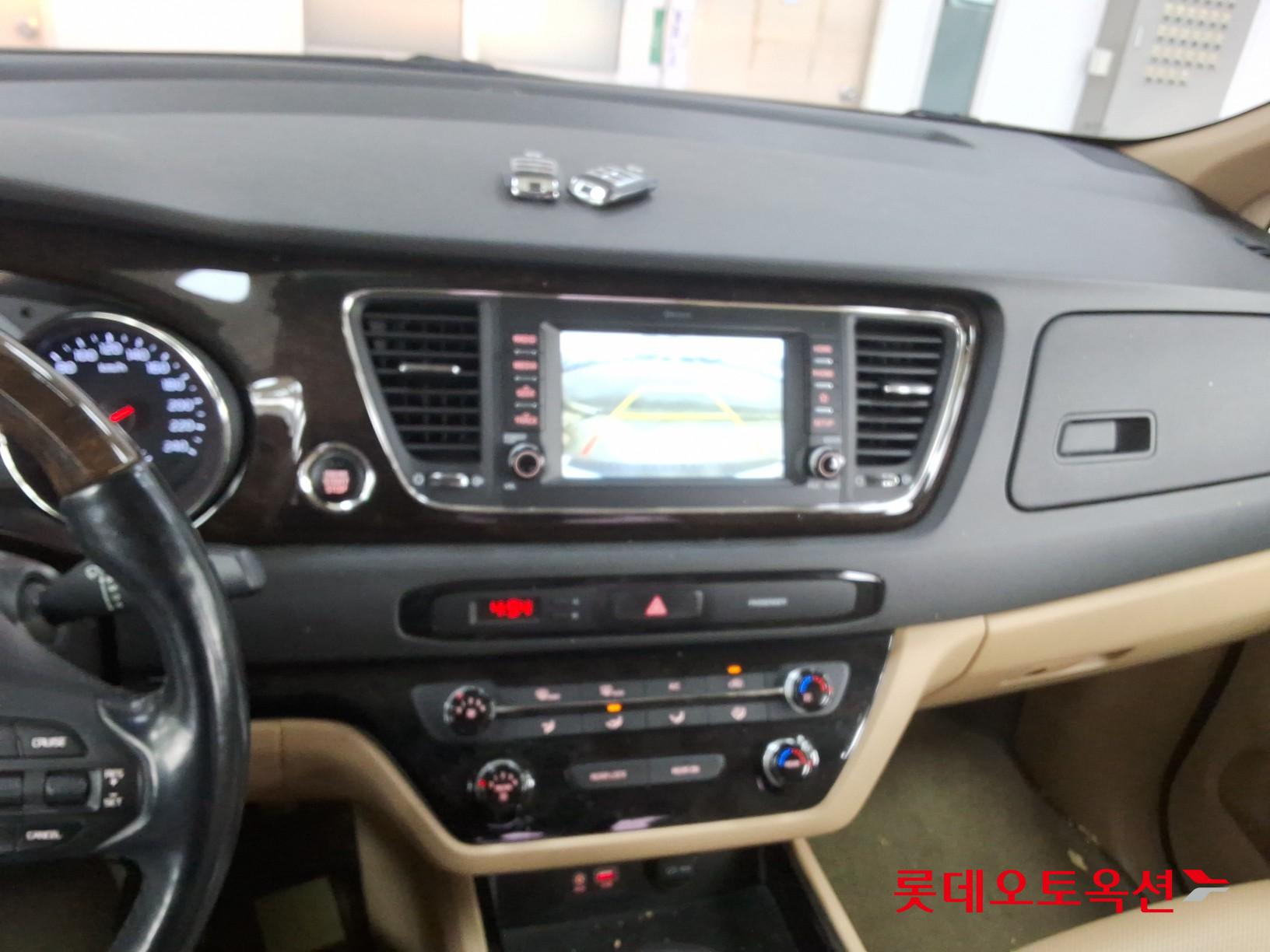 Kia Carnival id 3809923 из Кореи 31