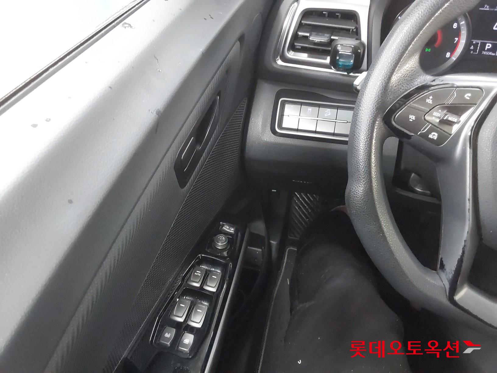 SsangYong Tivoli id 3810000 из Кореи 28