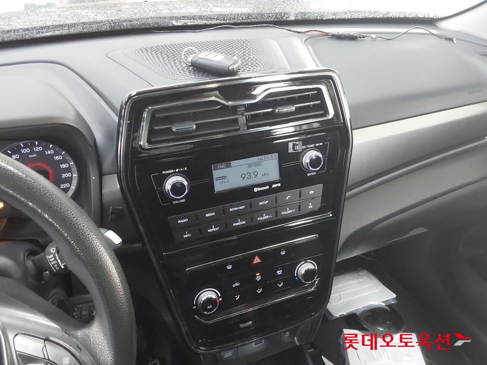 SsangYong Tivoli id 3810000 из Кореи 31