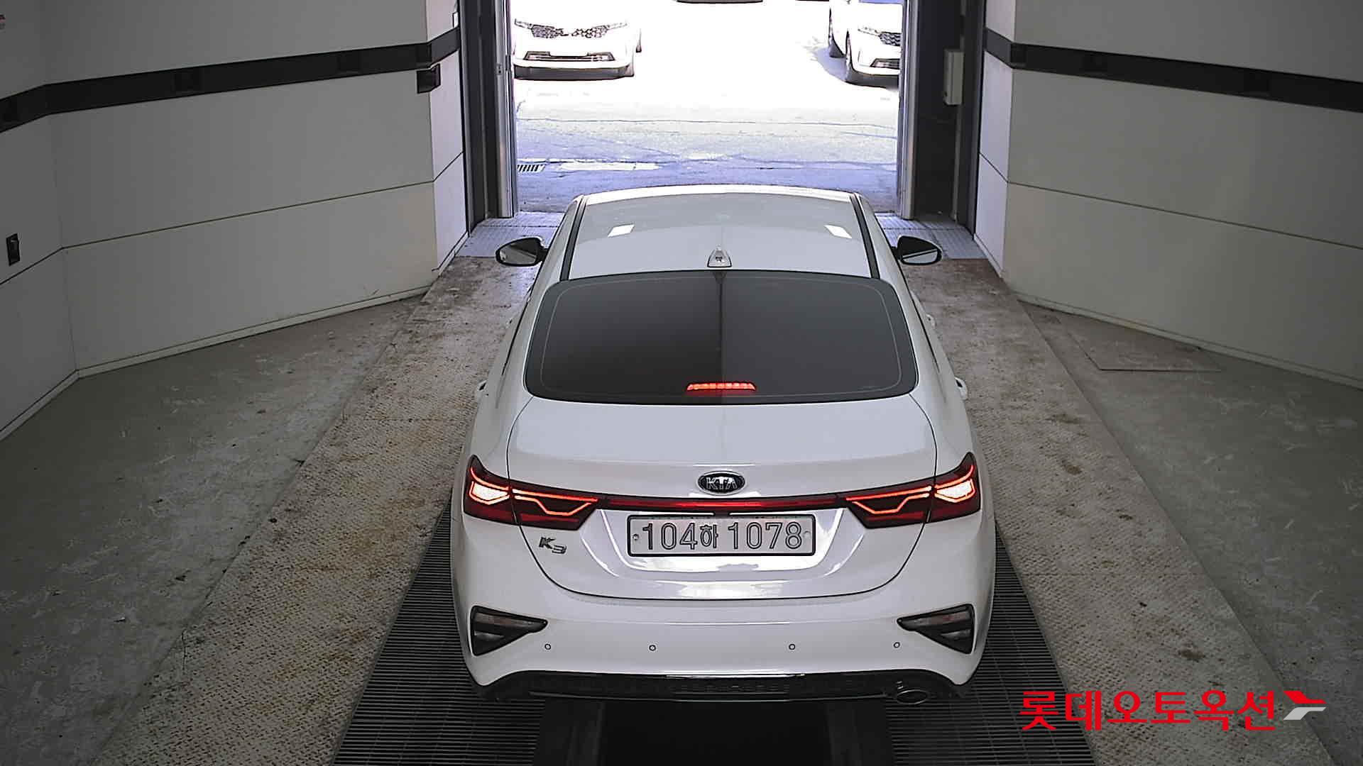 Kia K3 2020 Snow White Pearl из Кореи, фото 5