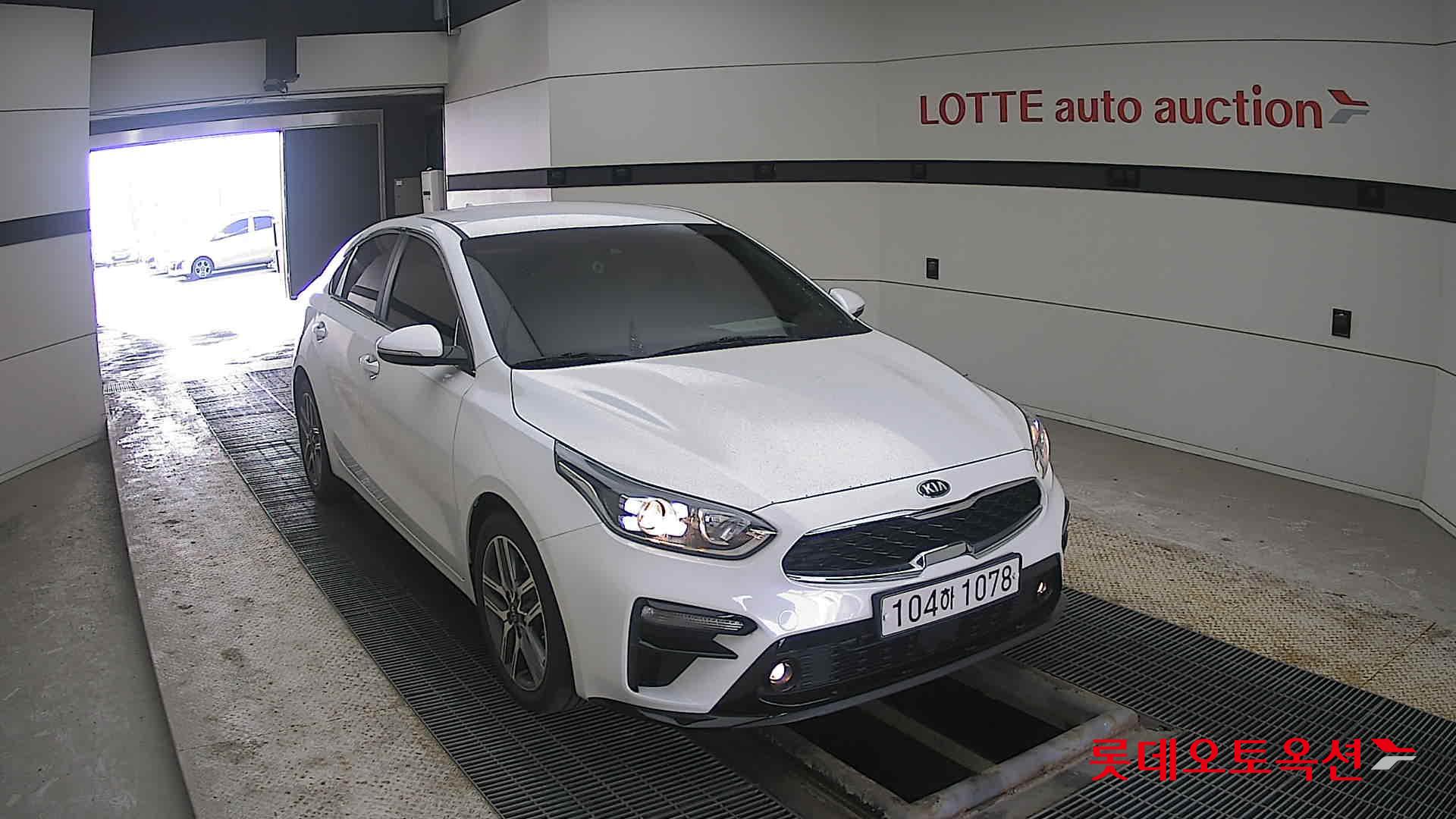 Kia K3 id 3803808 из Кореи 15