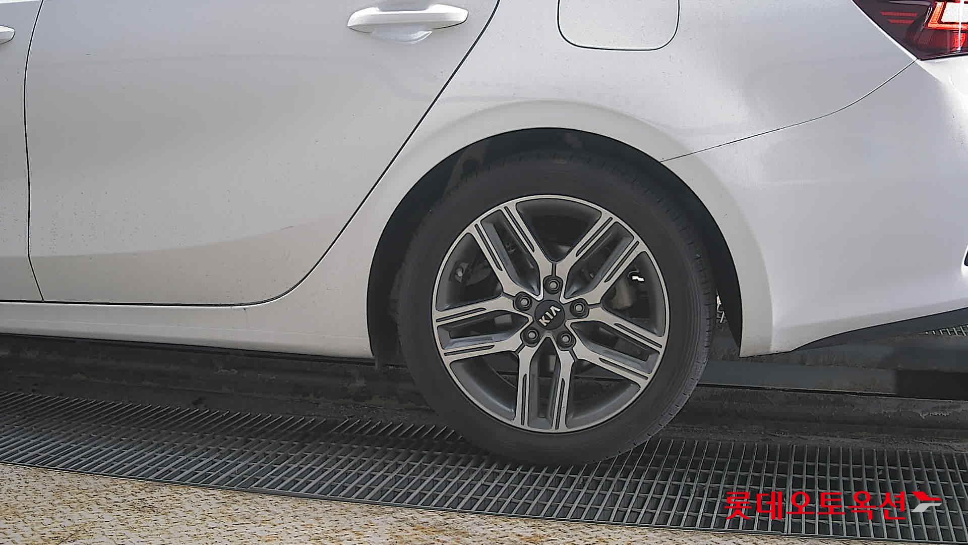 Kia K3 id 3803808 из Кореи 22