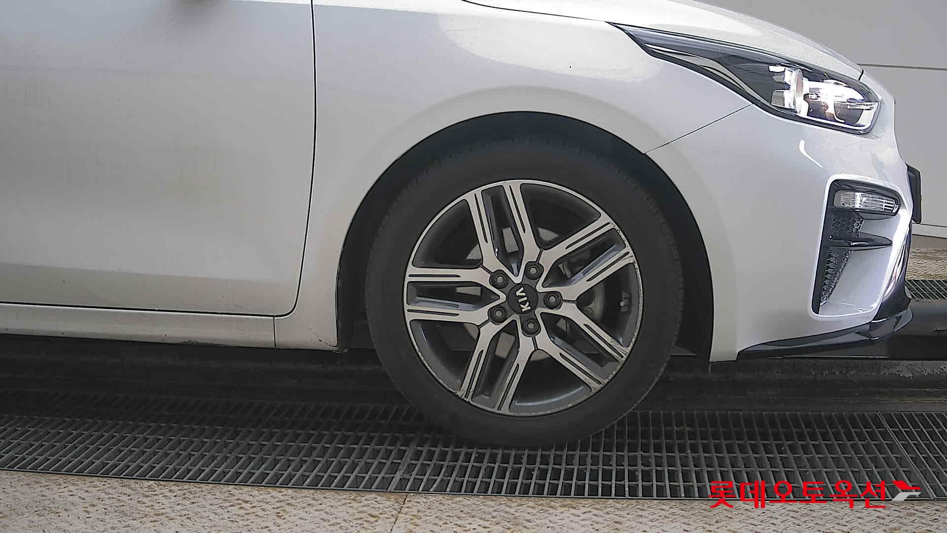 Kia K3 id 3803808 из Кореи 23