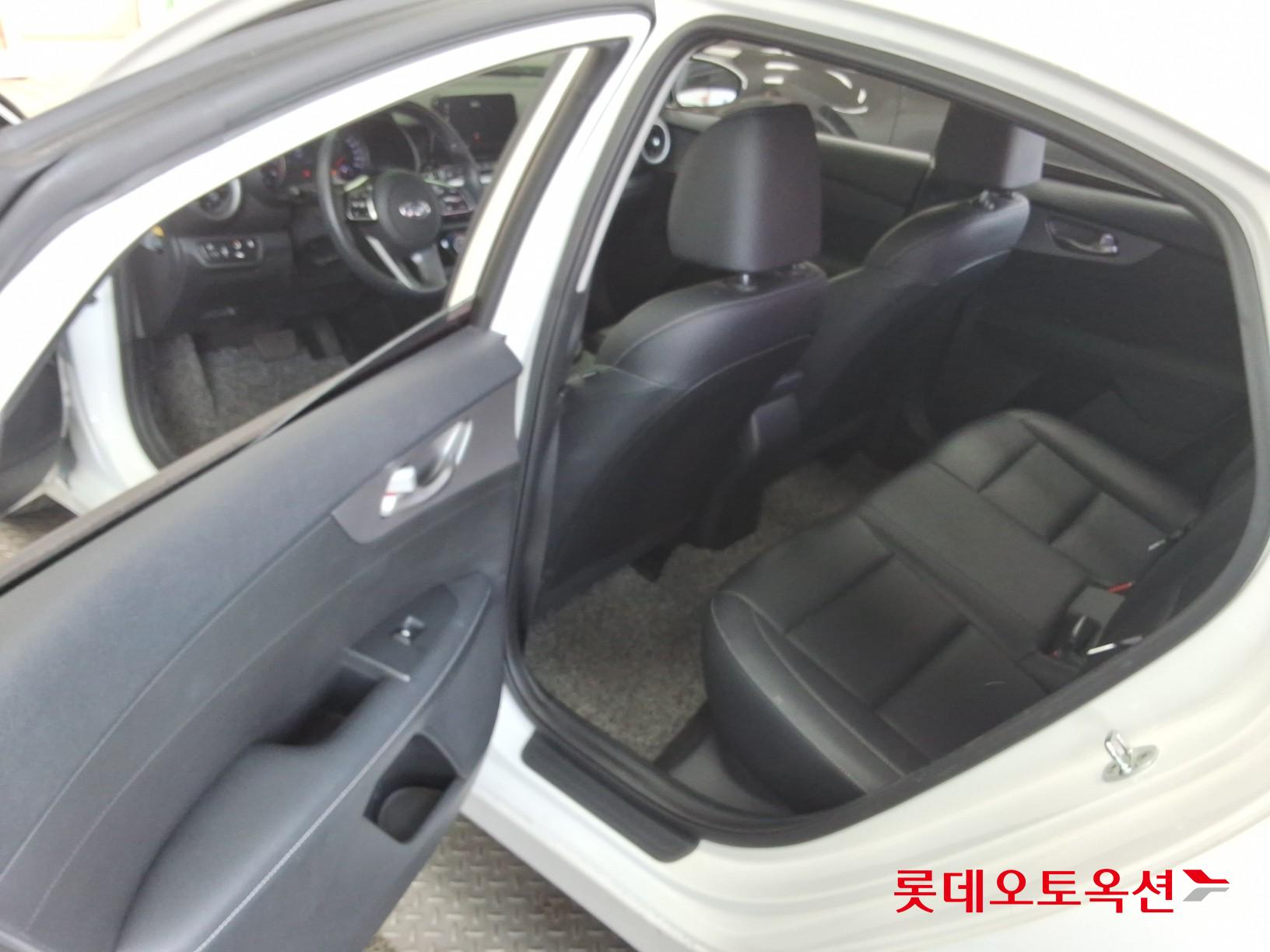 Kia K3 id 3803808 из Кореи 36