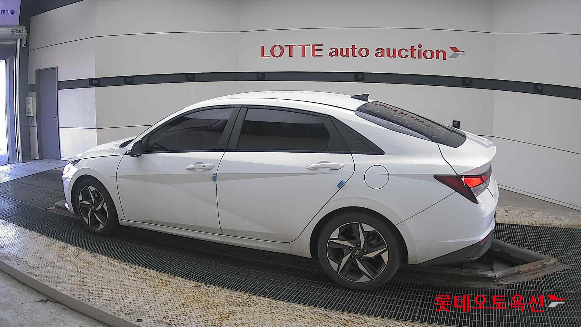 Hyundai Avante id 3816320 из Кореи 11