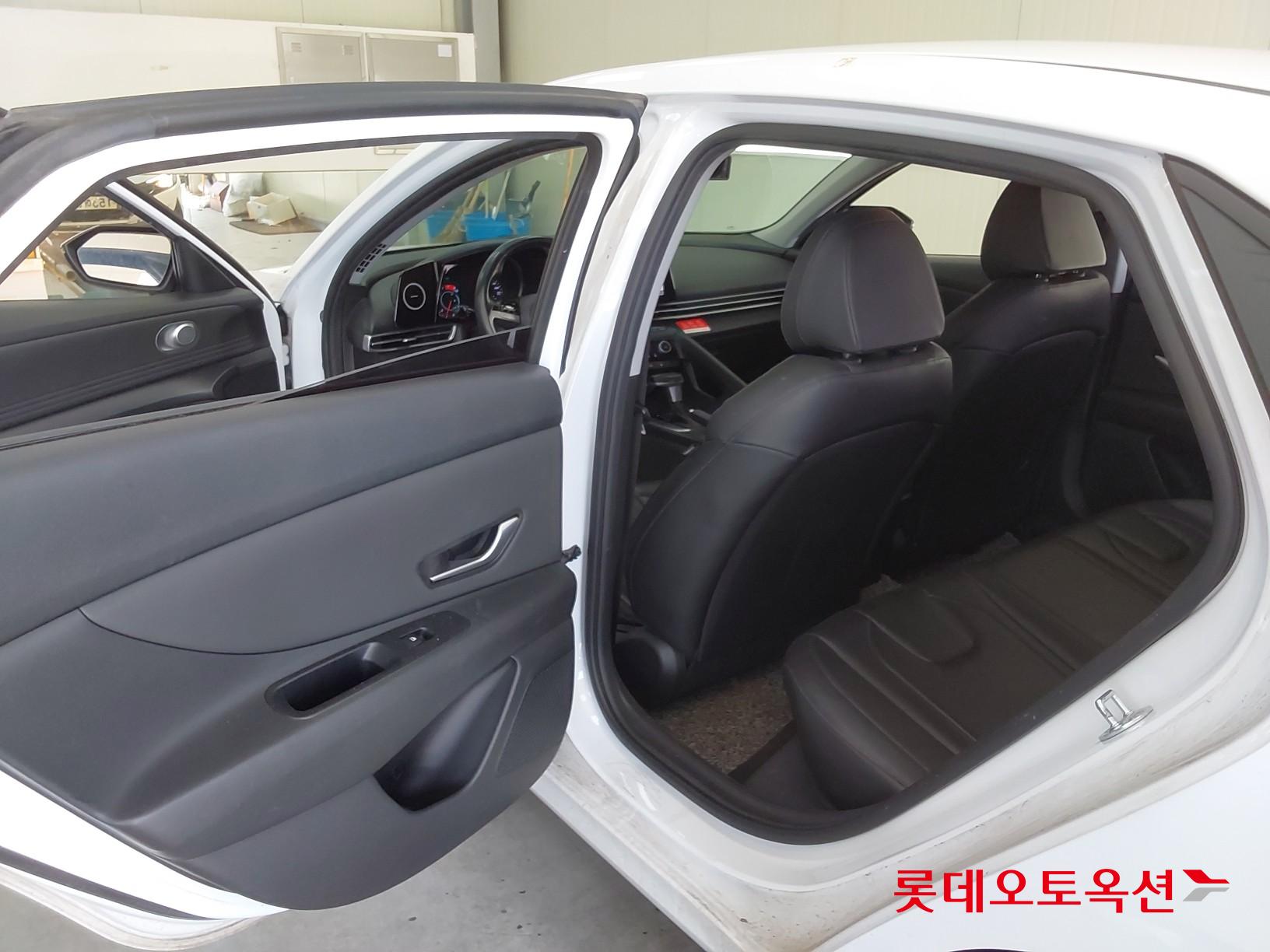 Hyundai Avante id 3816320 из Кореи 36