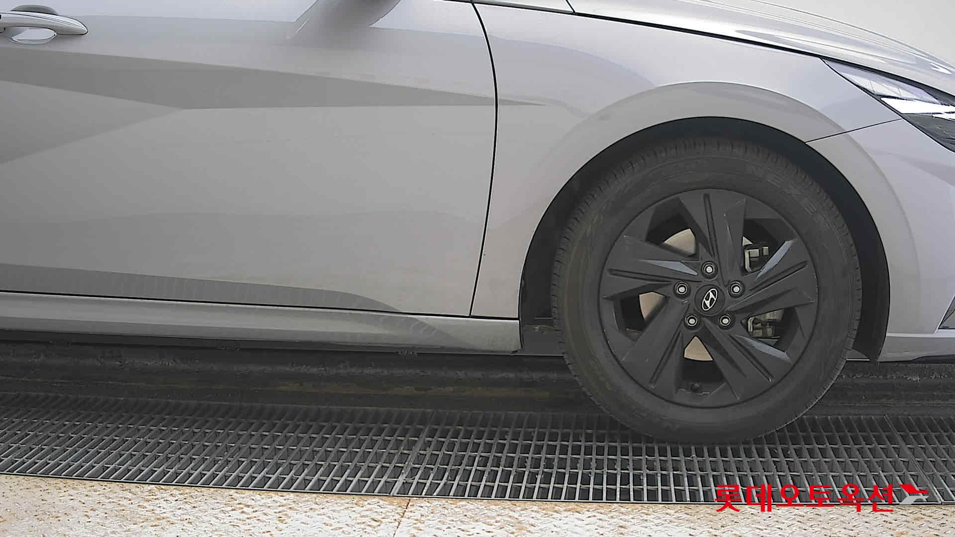 Hyundai Avante id 3803653 из Кореи 23