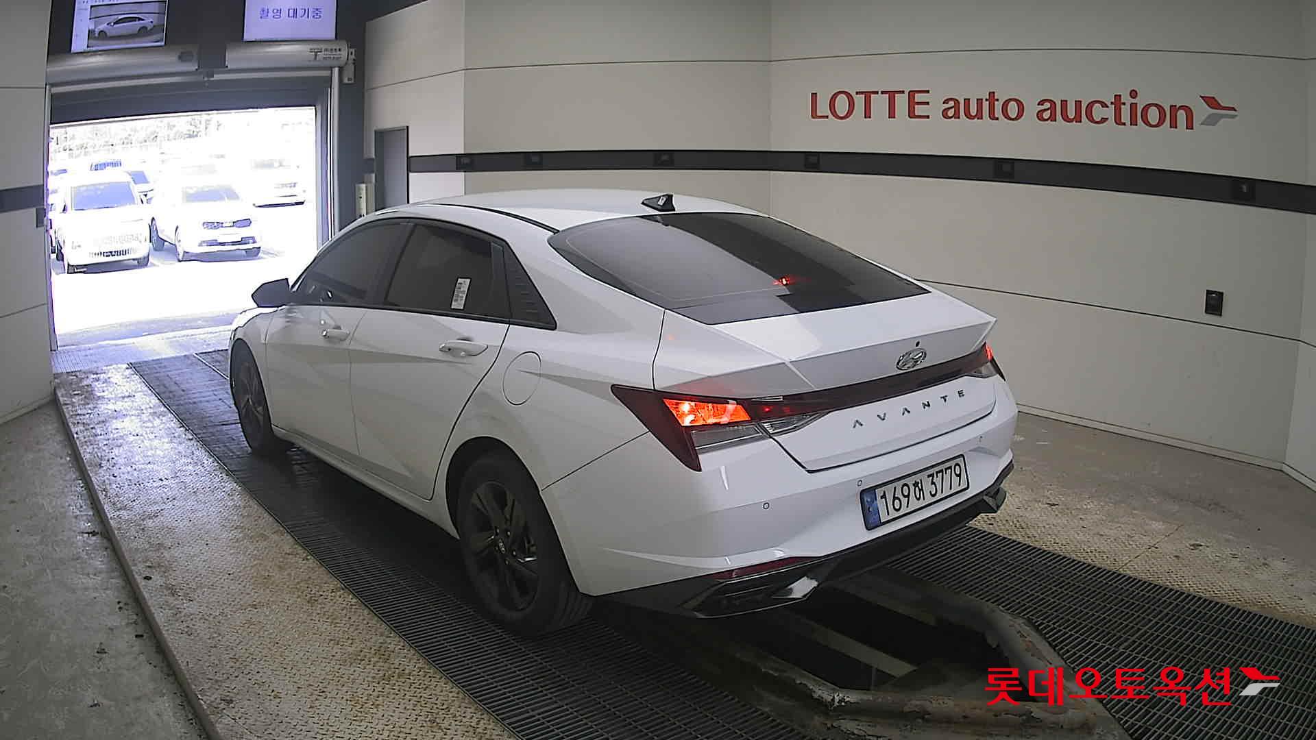 Hyundai Avante 2023 Polar White из Кореи, фото 6