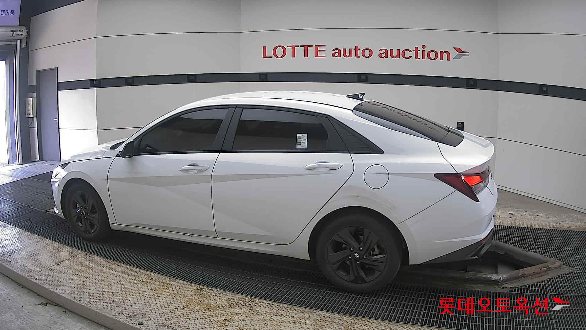 Hyundai Avante id 3803695 из Кореи 11