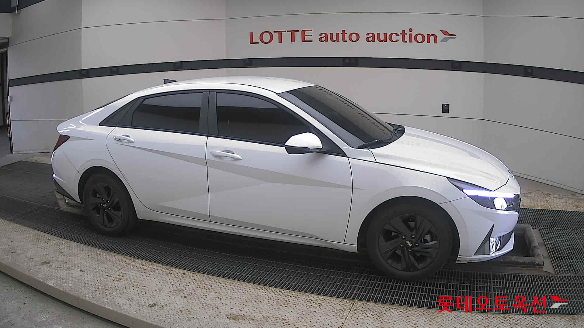 Hyundai Avante id 3803695 из Кореи 17