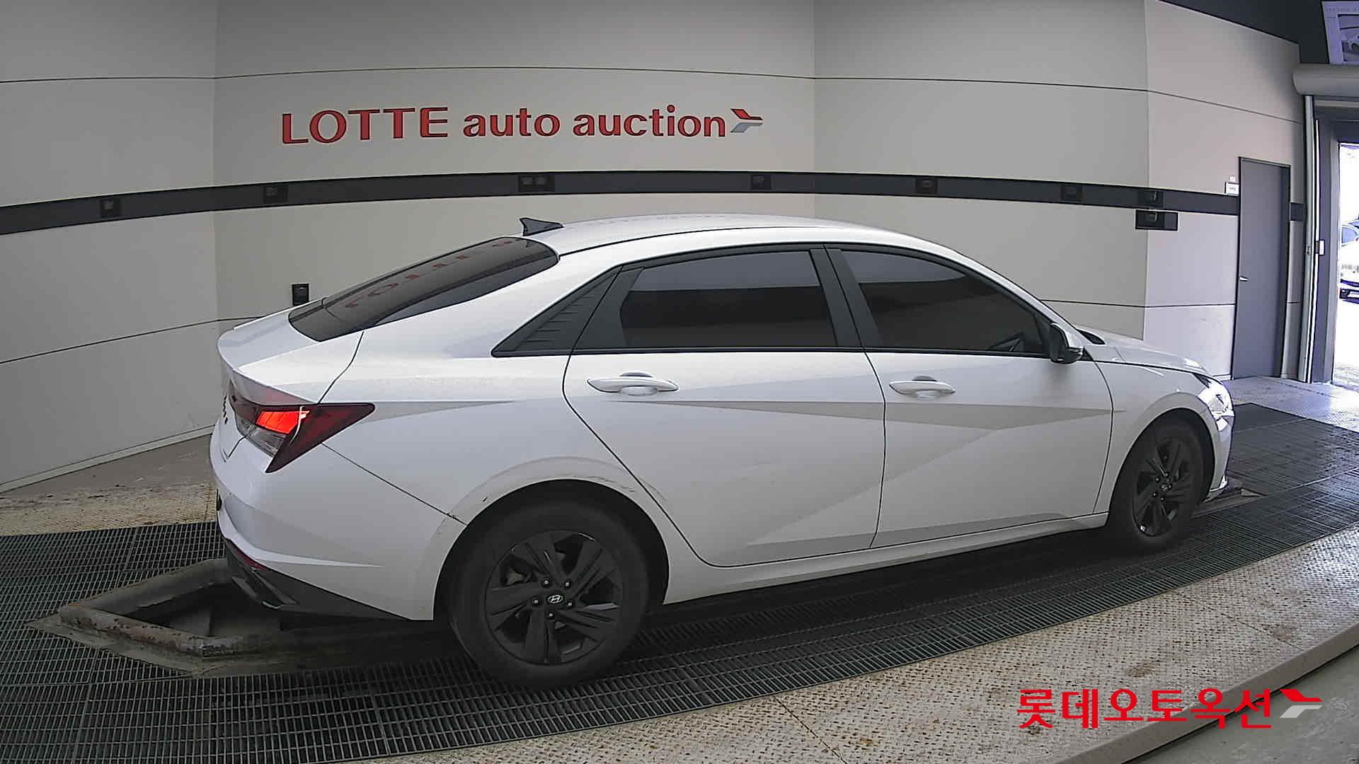 Hyundai Avante id 3803695 из Кореи 18