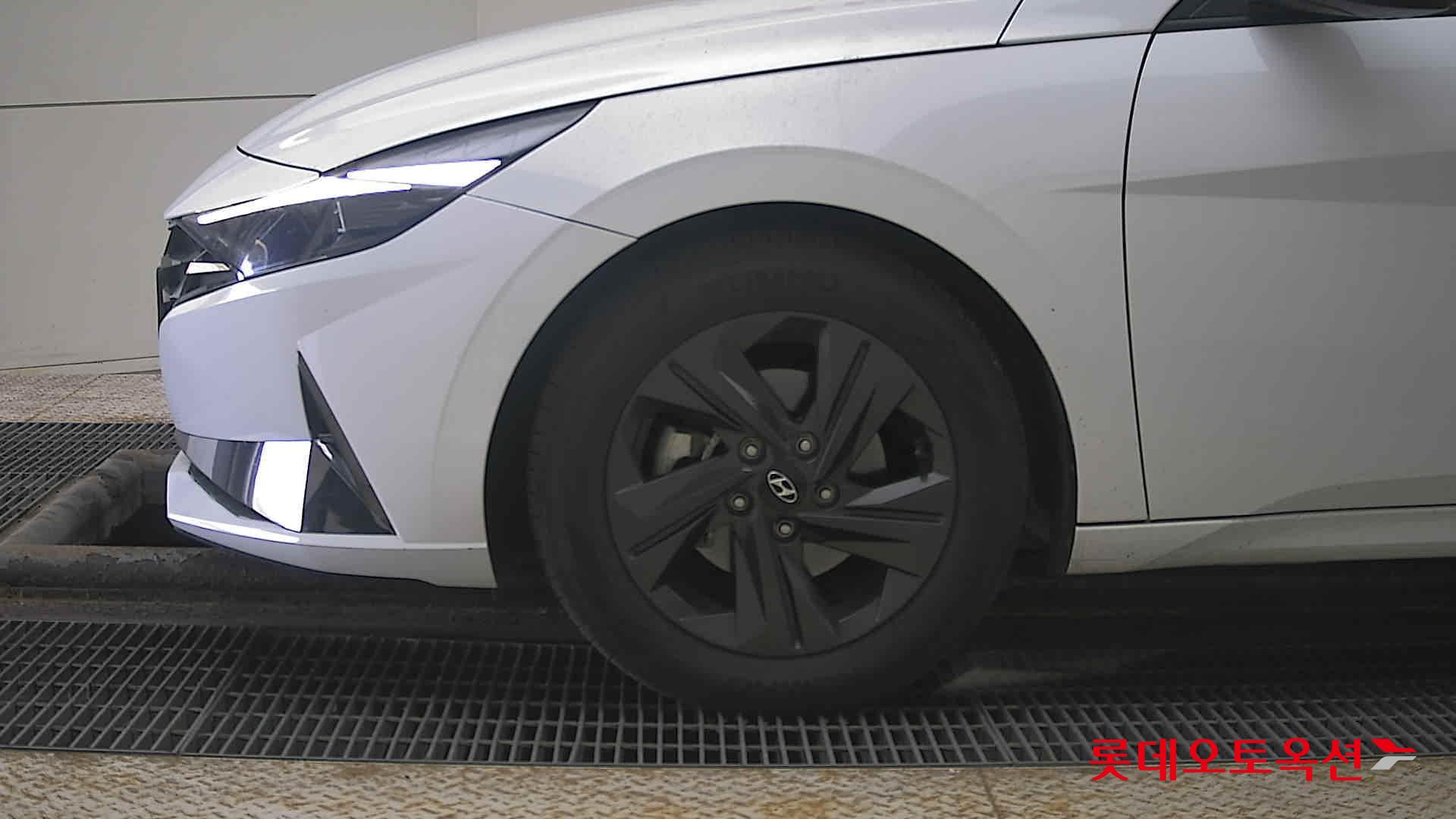 Hyundai Avante id 3803695 из Кореи 21