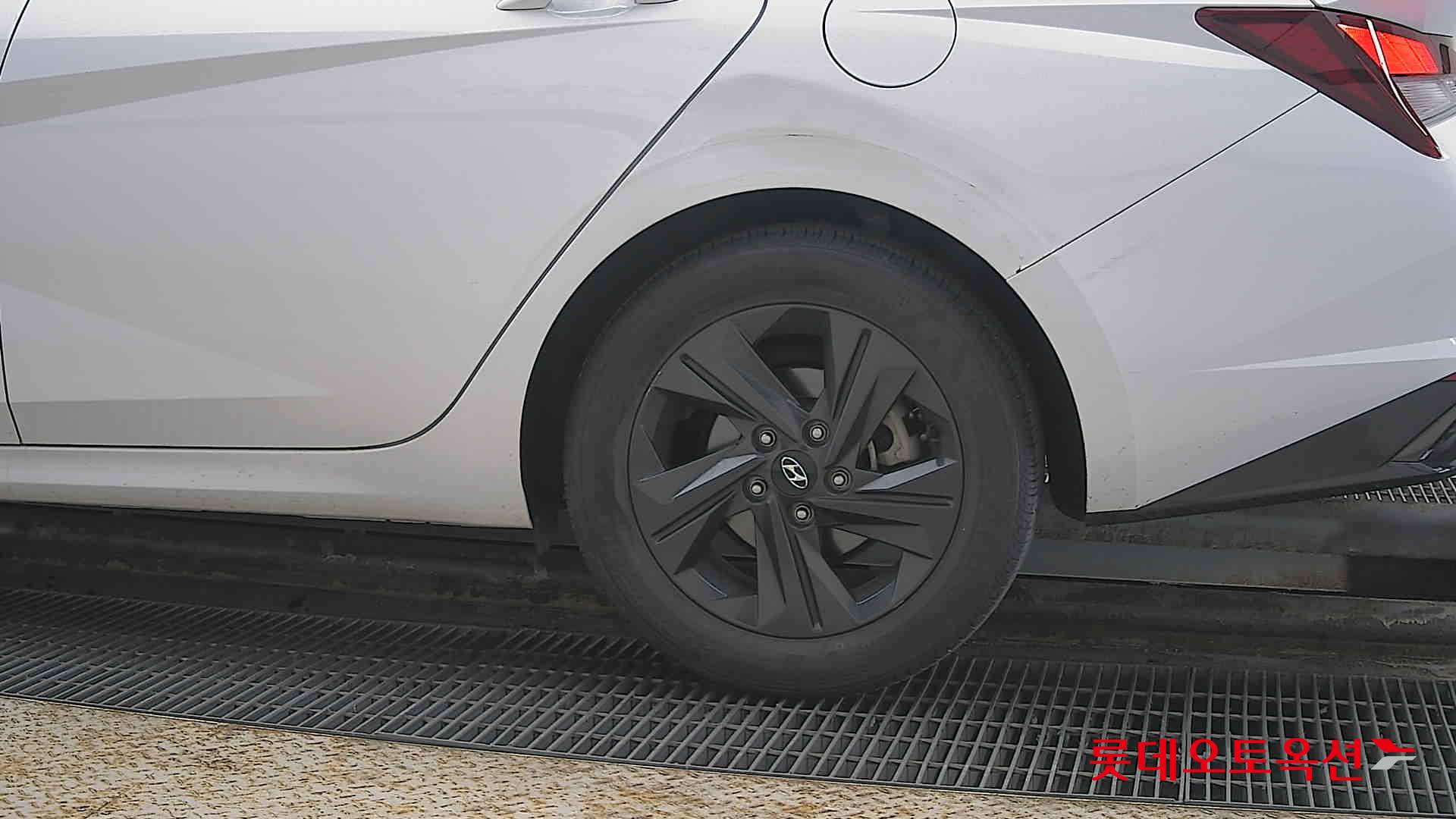 Hyundai Avante id 3803695 из Кореи 22