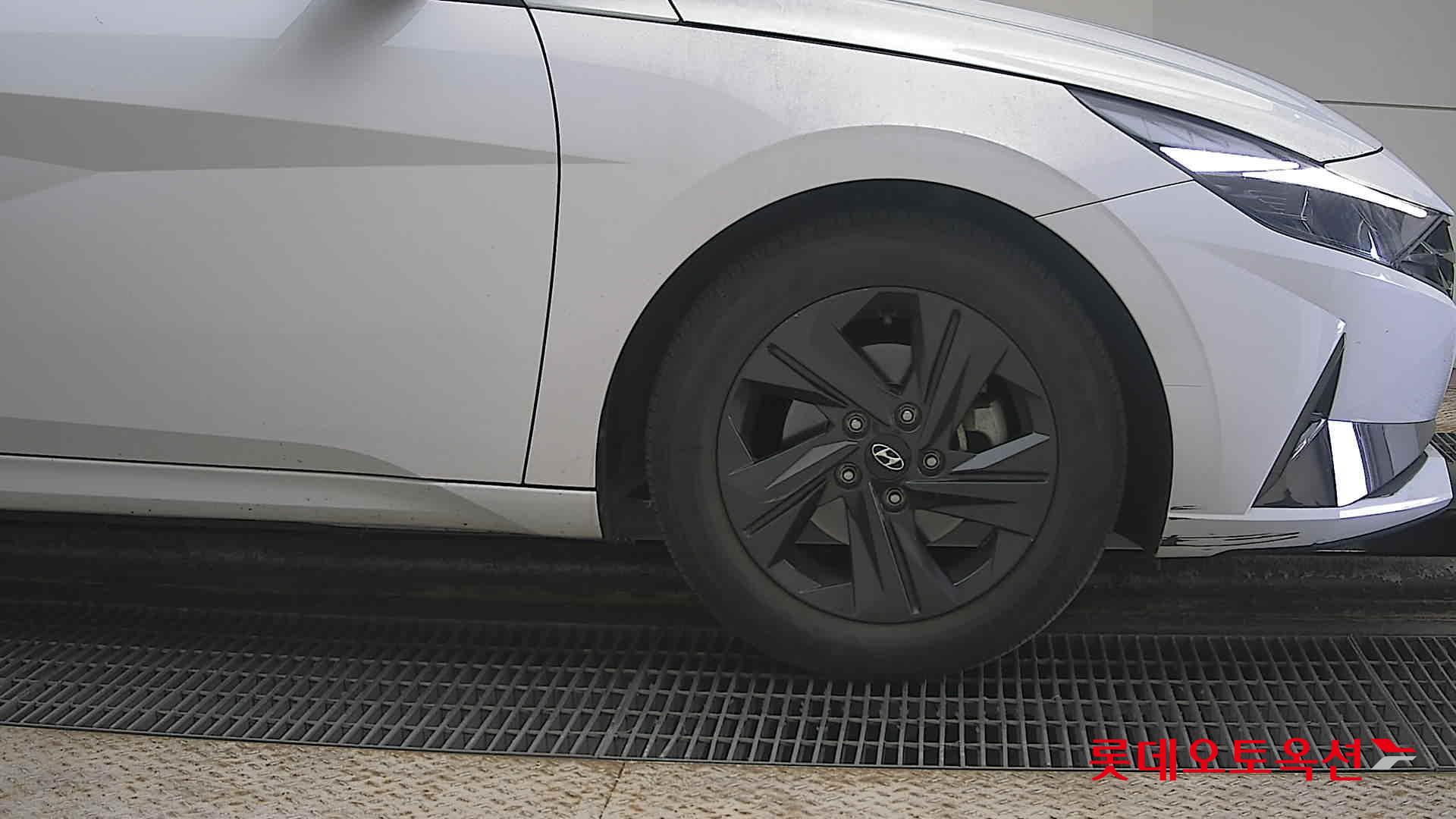 Hyundai Avante id 3803695 из Кореи 23