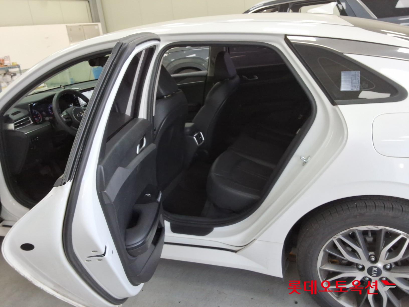 기아자동차 K5 2021 - 이미지 38