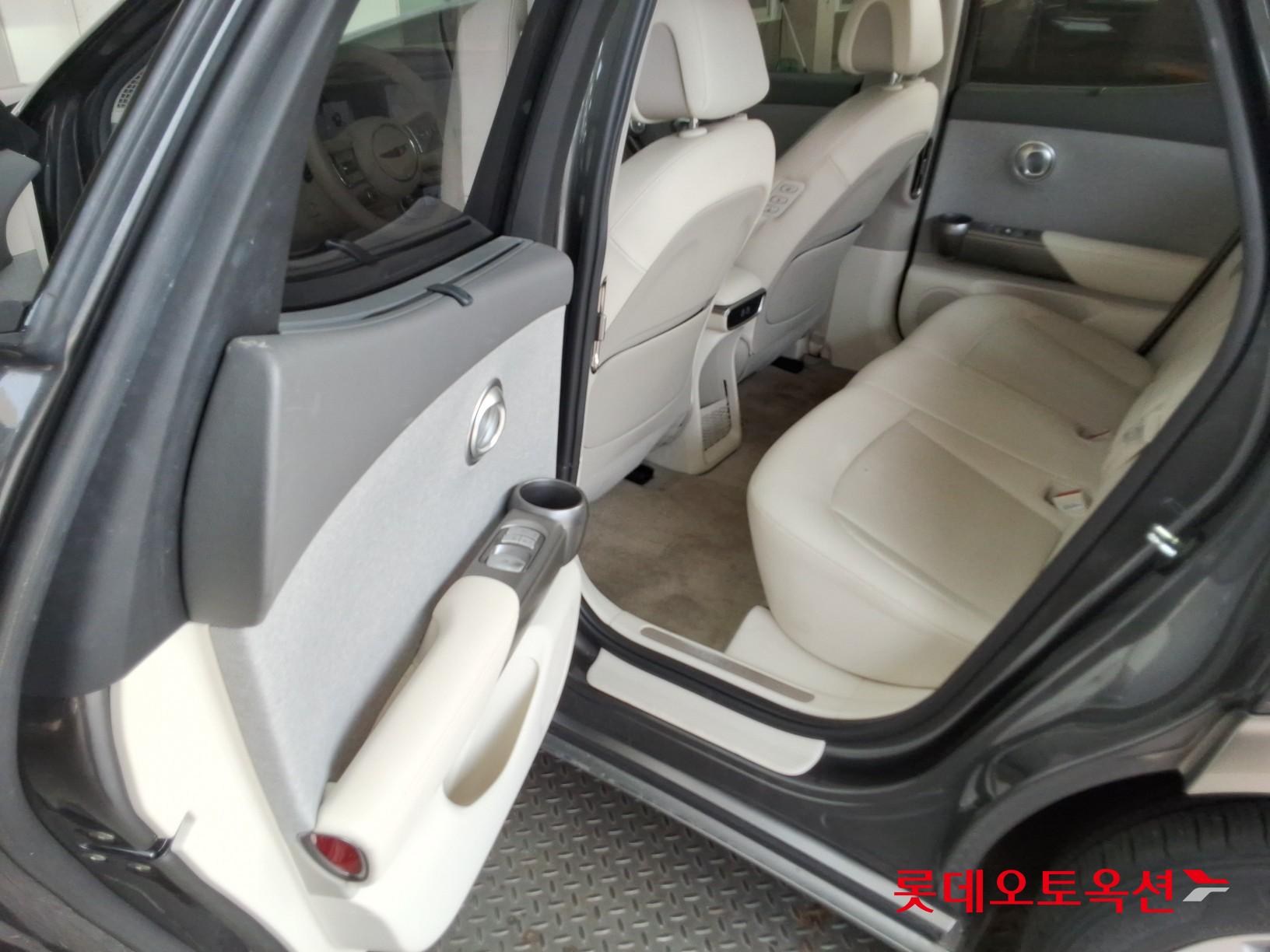 جينسس جي في 60