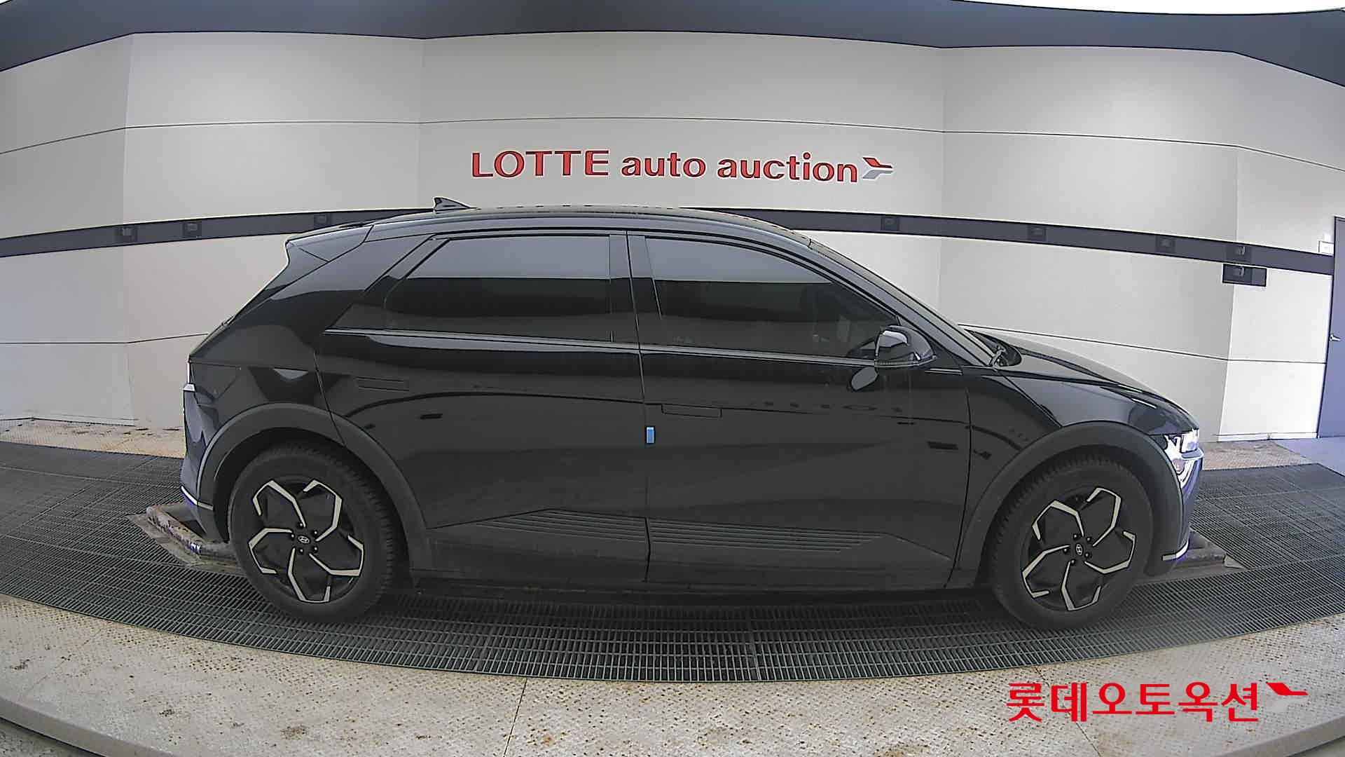 Hyundai IONIQ 5 2022 Phantom Black Pearl из Кореи, фото 3