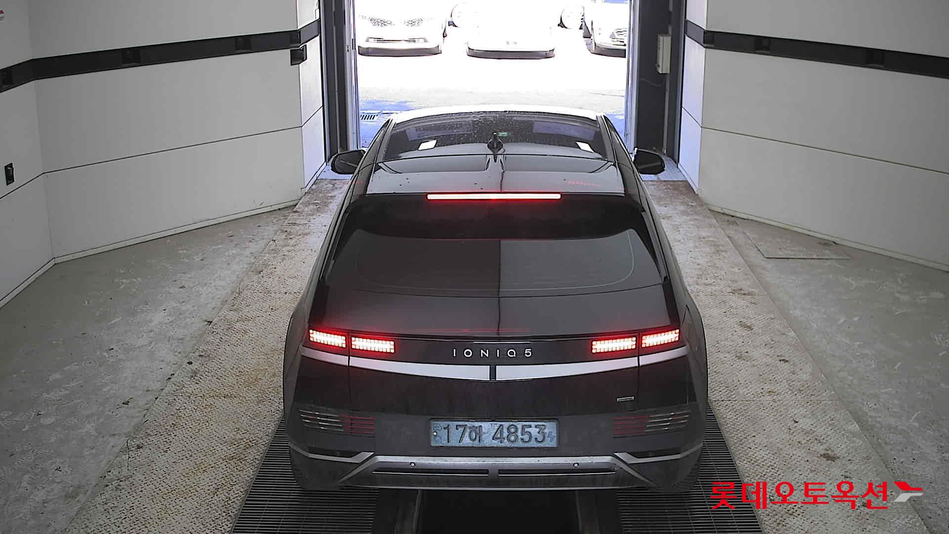 Hyundai IONIQ 5 2022 Phantom Black Pearl из Кореи, фото 5