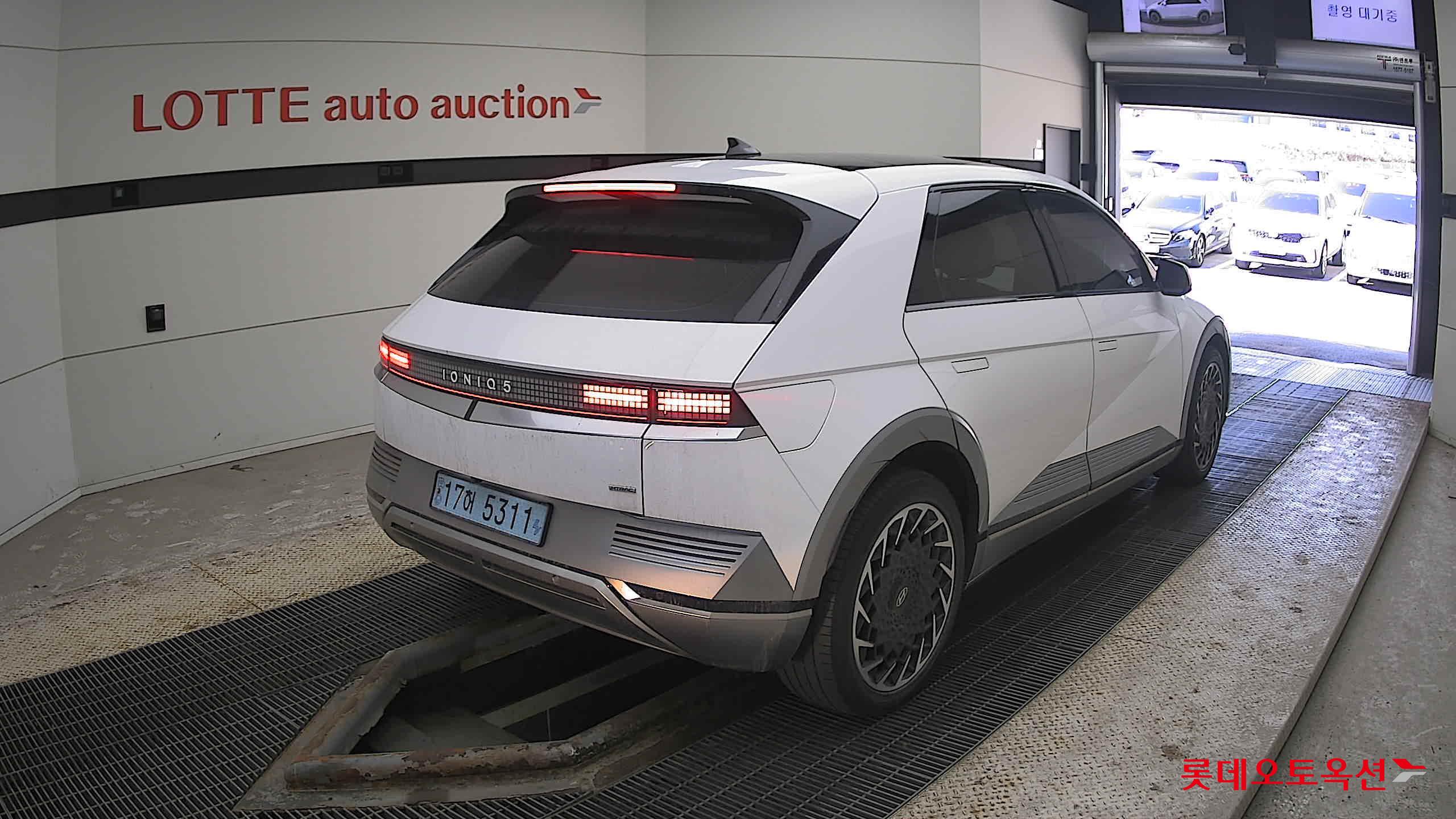 Hyundai IONIQ 5 2022 Atlas White из Кореи, фото 4