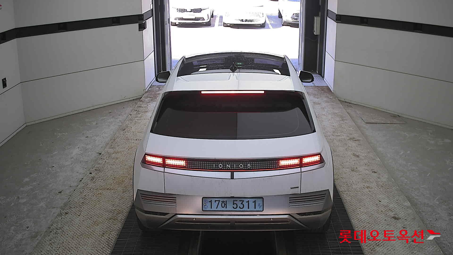 Hyundai IONIQ 5 2022 Atlas White из Кореи, фото 5