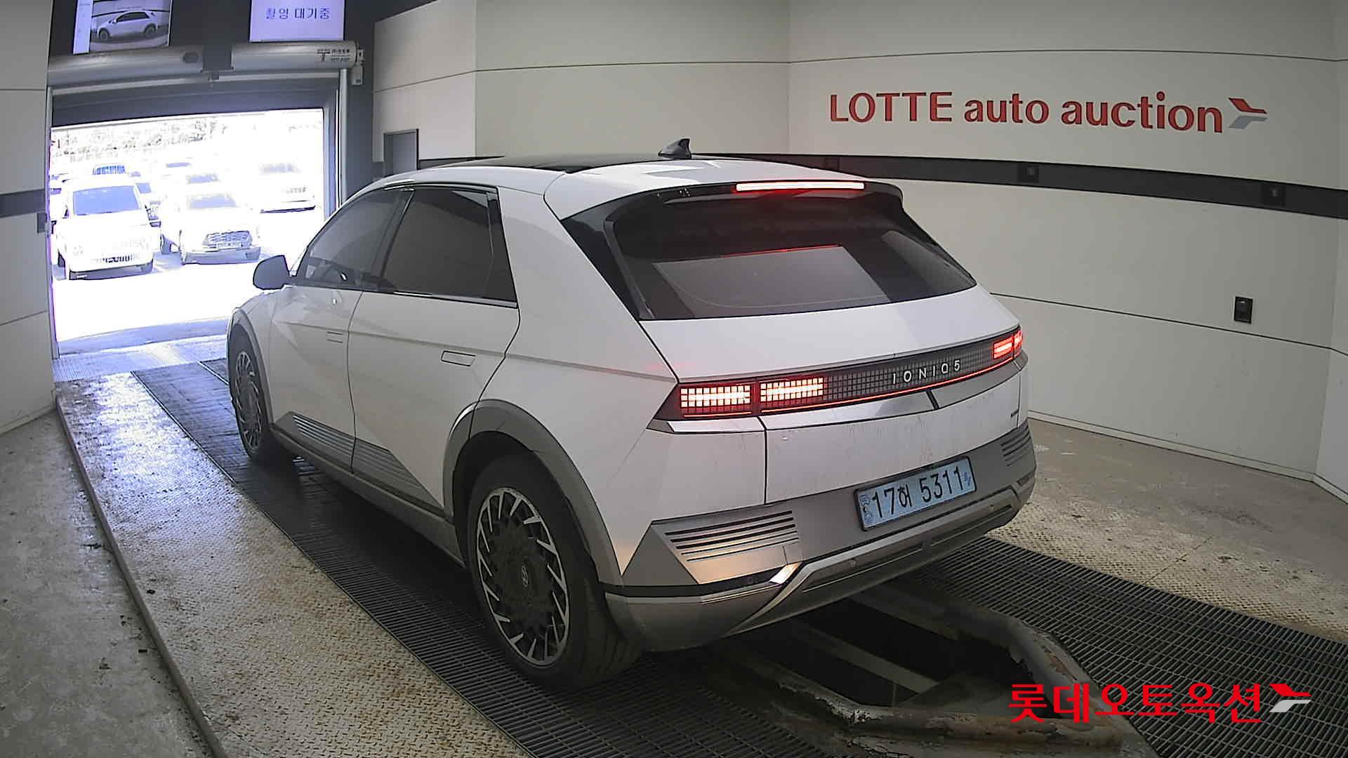 Hyundai IONIQ 5 2022 Atlas White из Кореи, фото 6