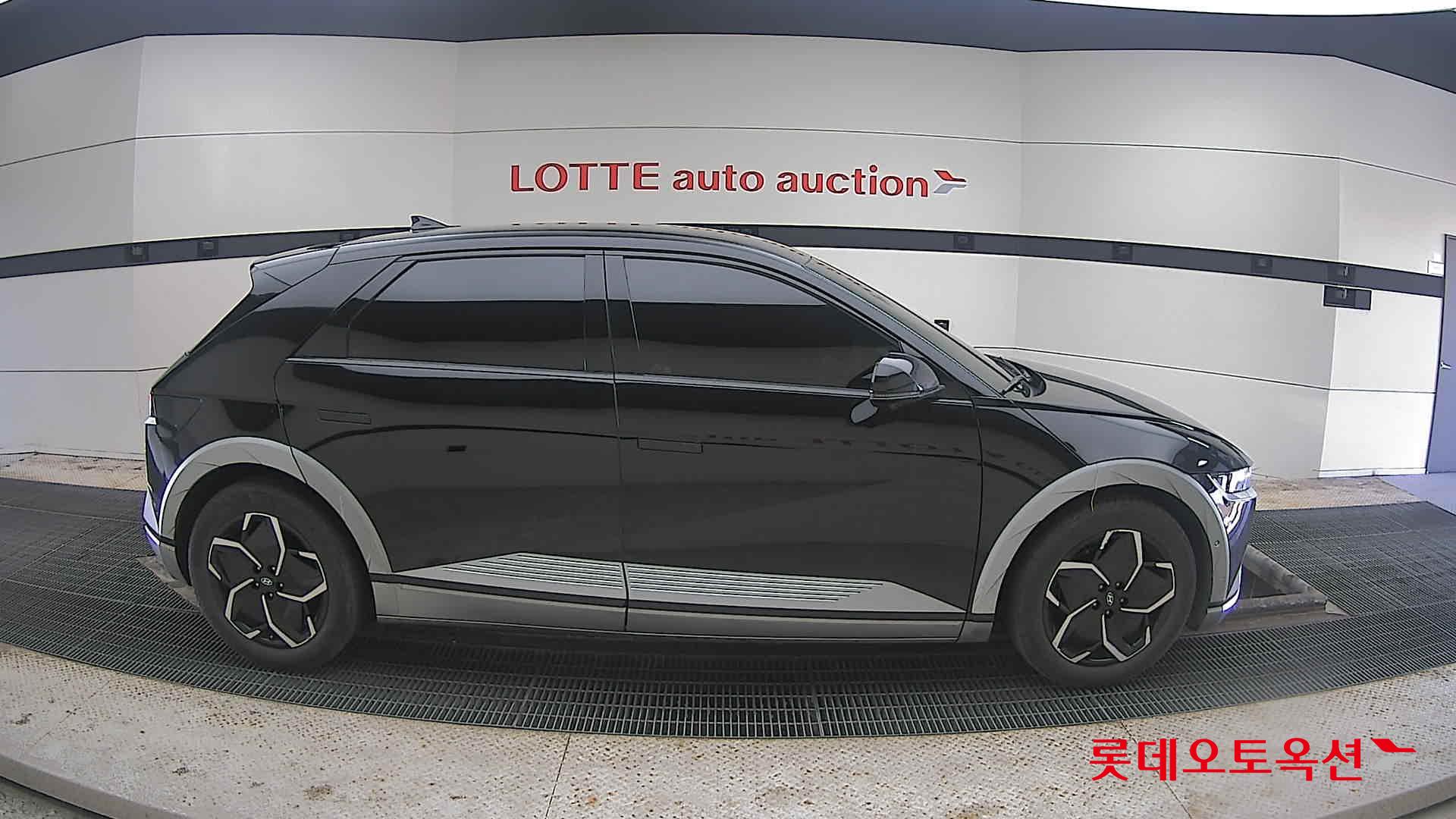 Hyundai IONIQ 5 2022 Phantom Black Pearl из Кореи, фото 3