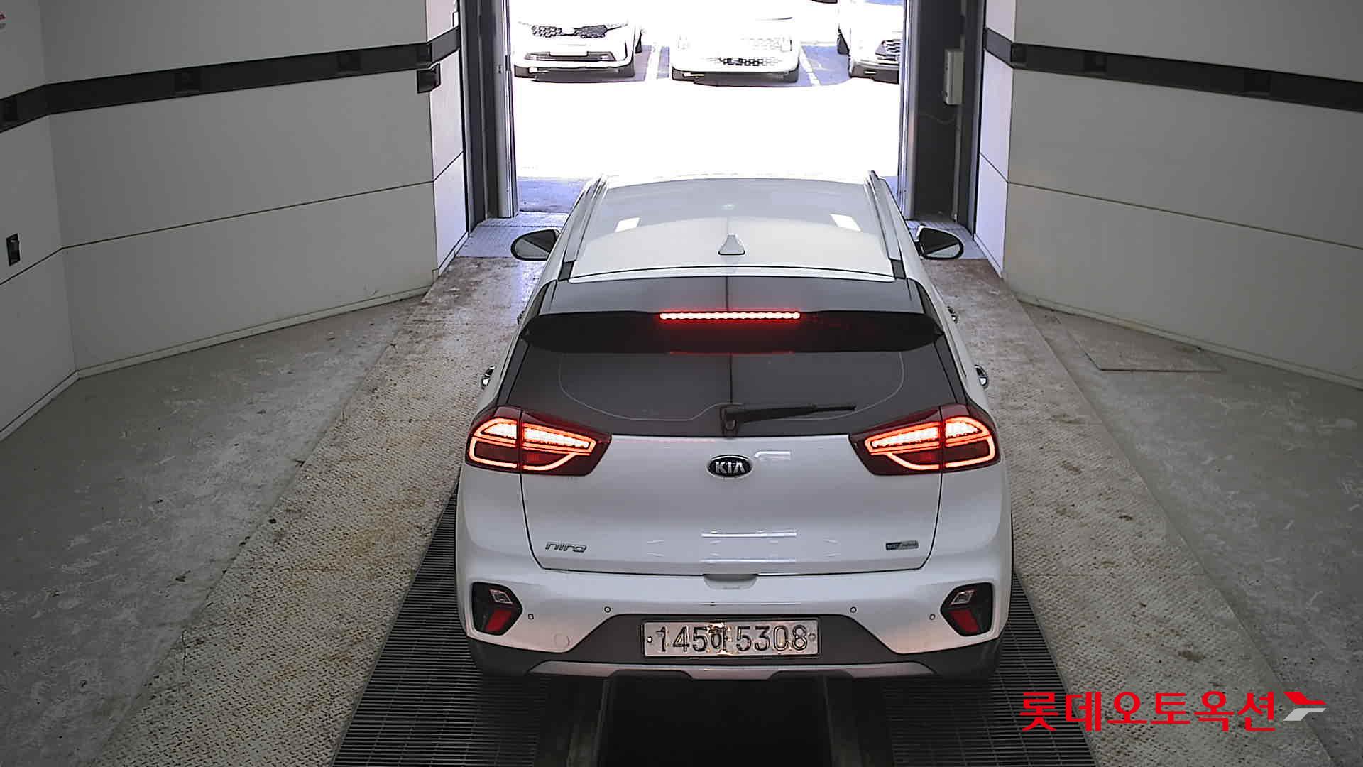 Kia Niro Hybrid 2020 Snow White Pearl (optional) из Кореи, фото 5