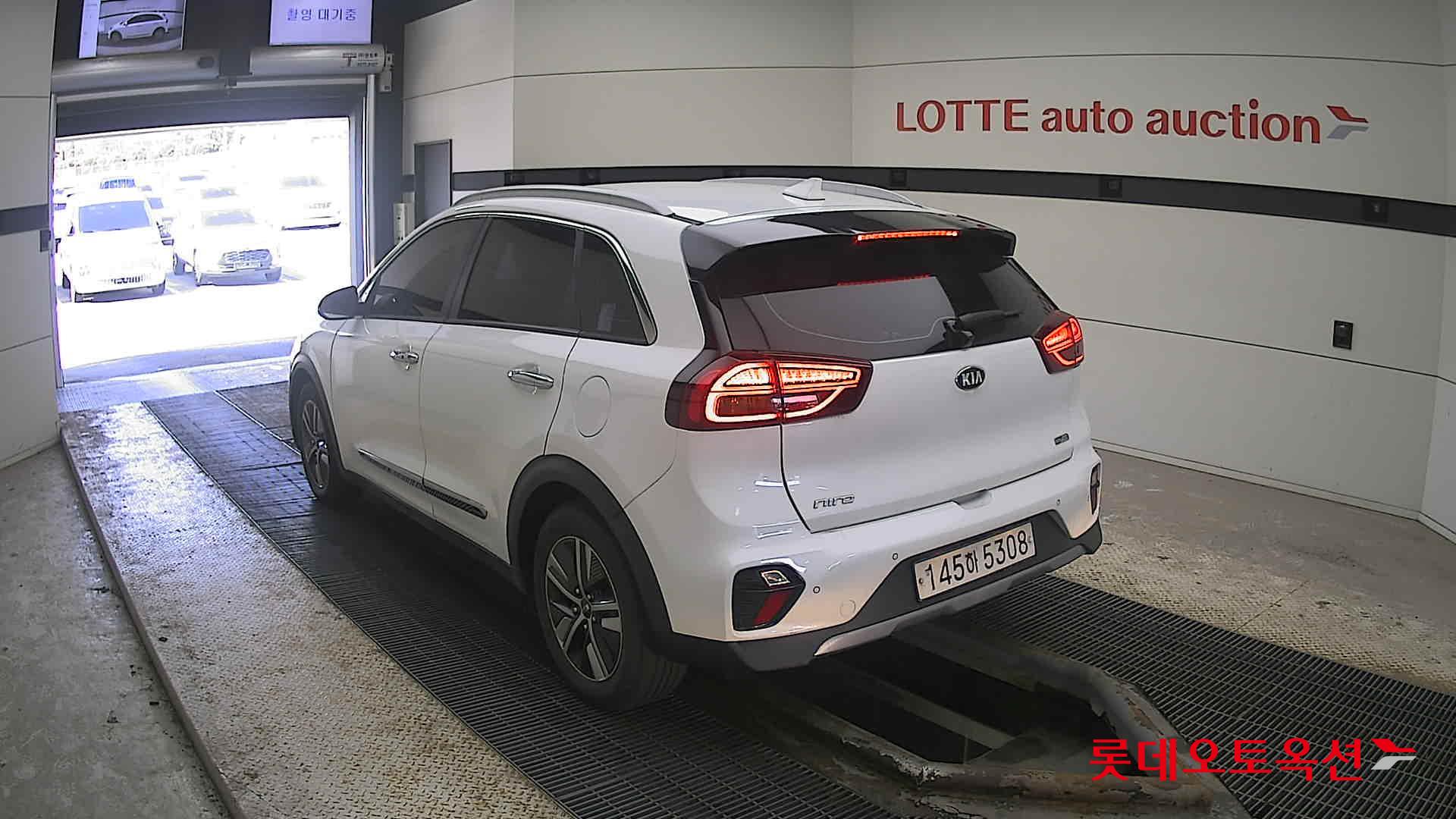 Kia Niro Hybrid 2020 Snow White Pearl (optional) из Кореи, фото 6