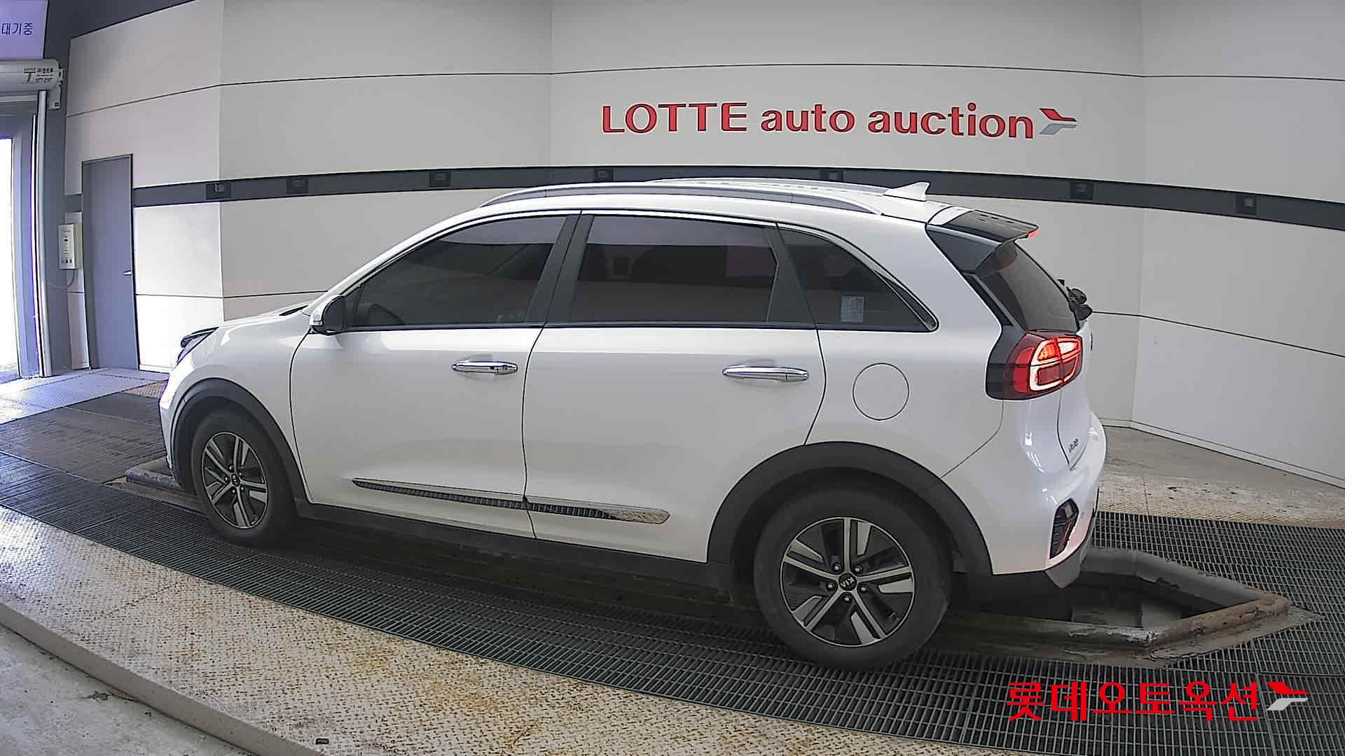 Kia Niro Hybrid id 3816422 из Кореи 11