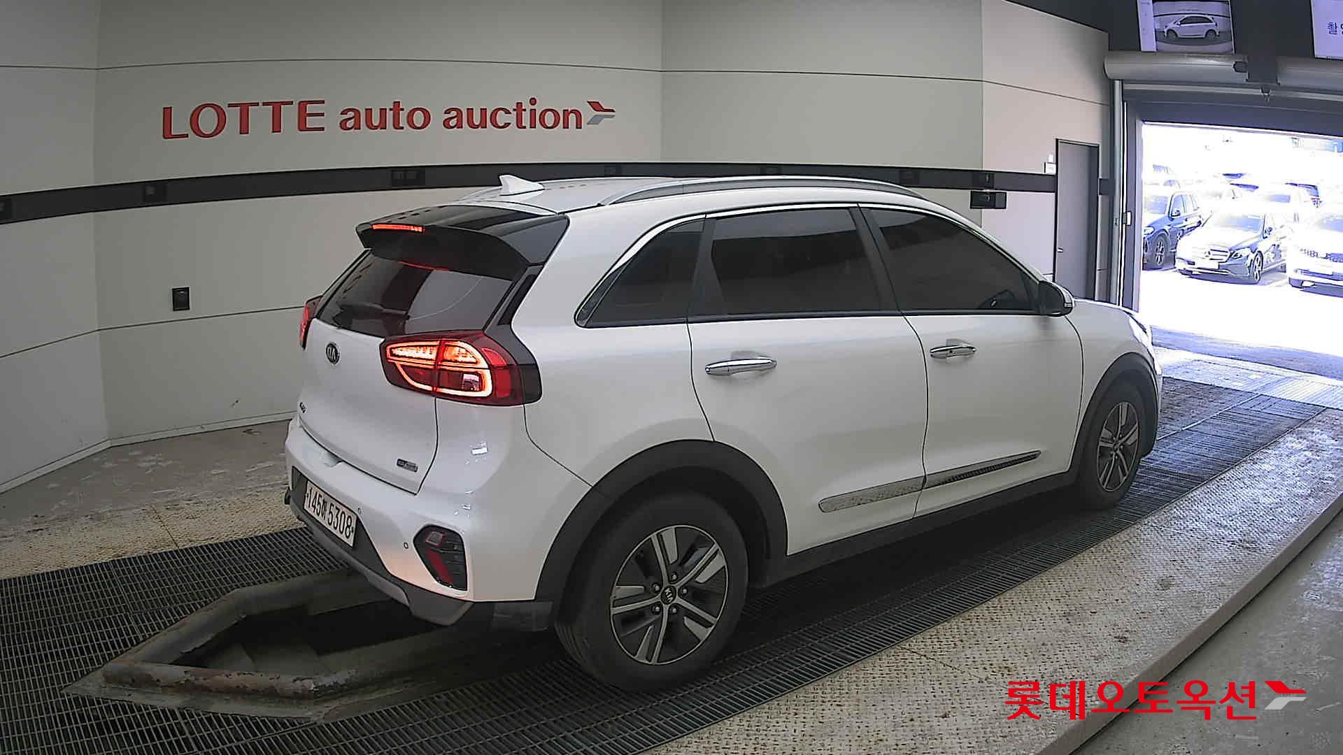 Kia Niro Hybrid id 3816422 из Кореи 19