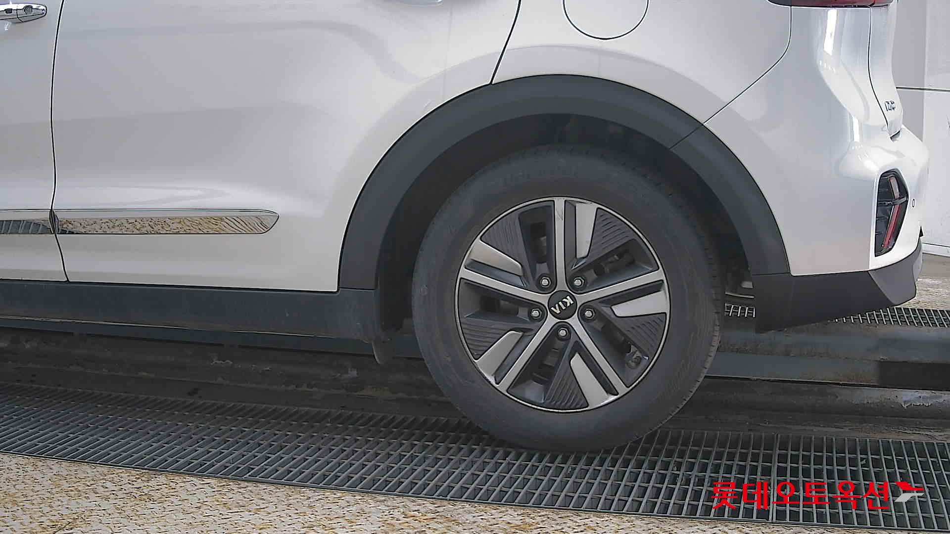 Kia Niro Hybrid id 3816422 из Кореи 22