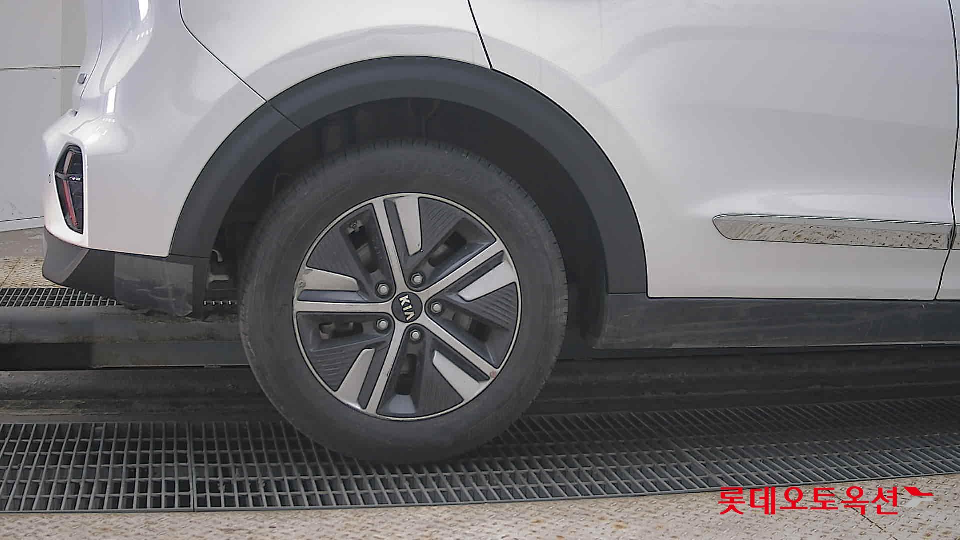 Kia Niro Hybrid id 3816422 из Кореи 24