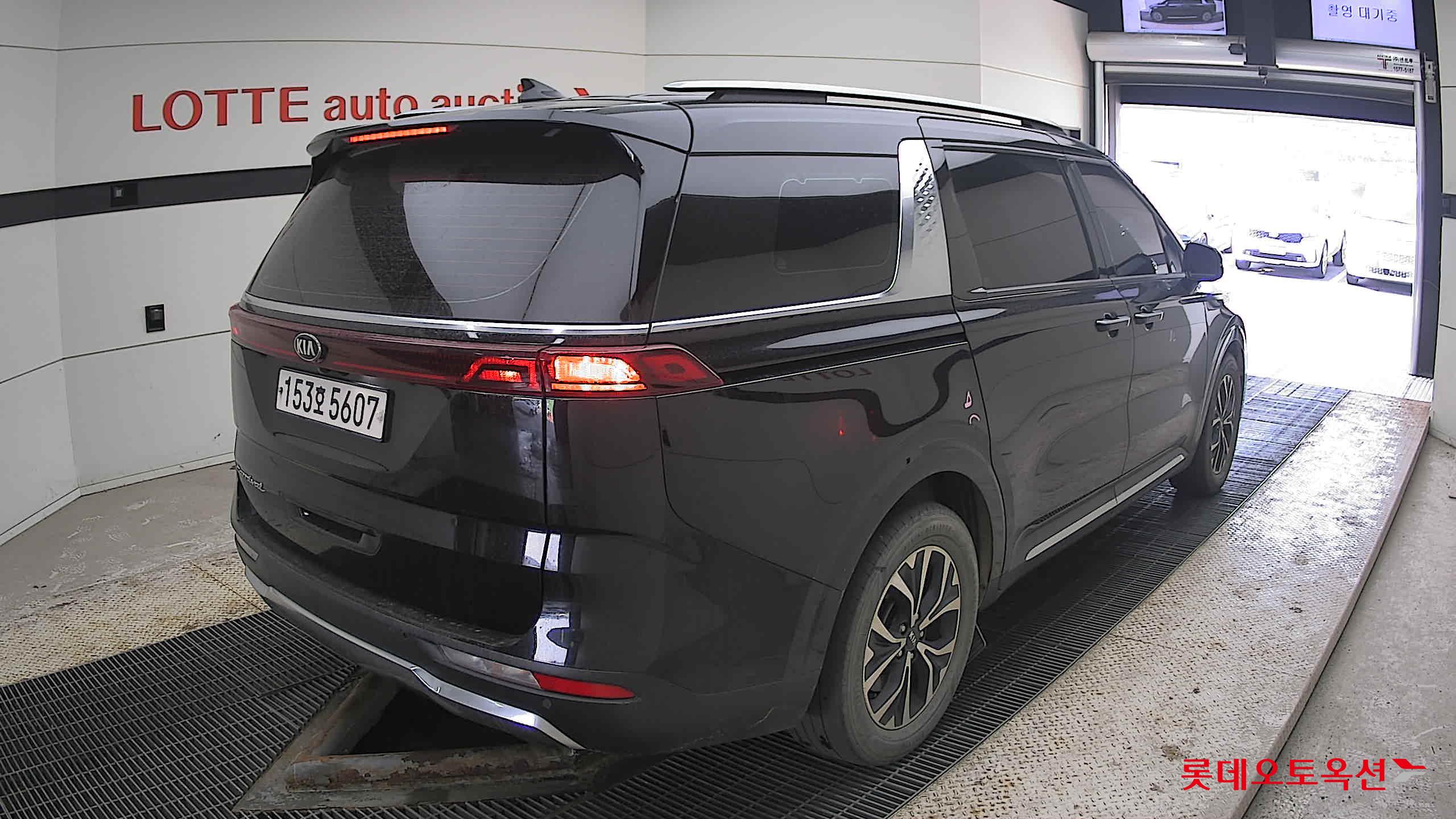 Kia Carnival 2021 Aurora Black Pearl из Кореи, фото 4