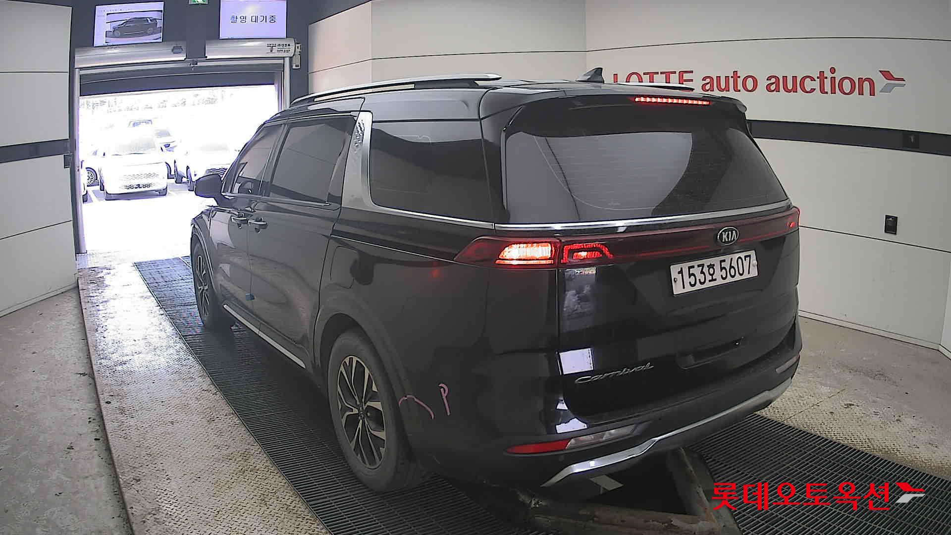 Kia Carnival id 3803791 из Кореи 9