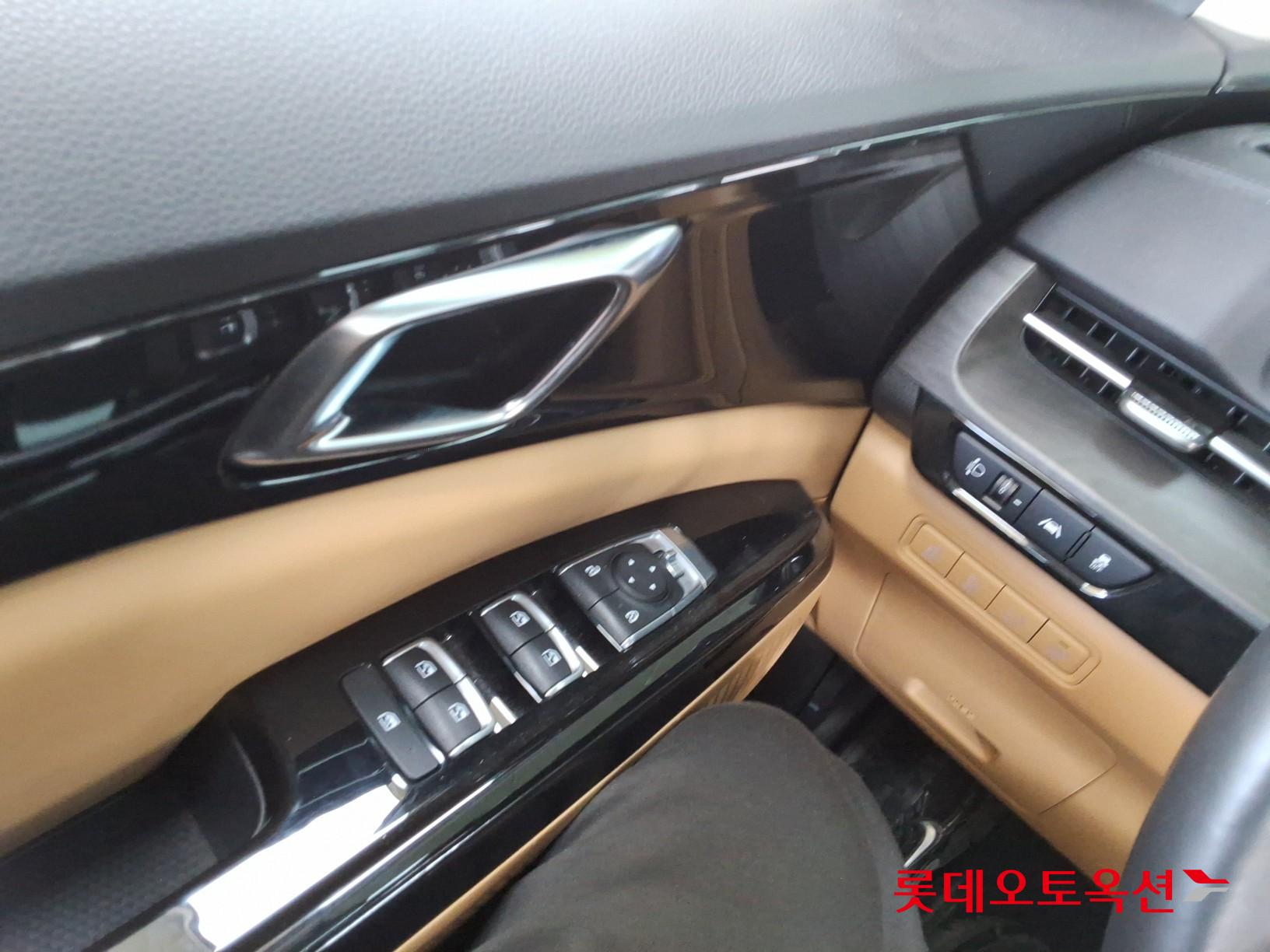 Kia Carnival id 3803791 из Кореи 28