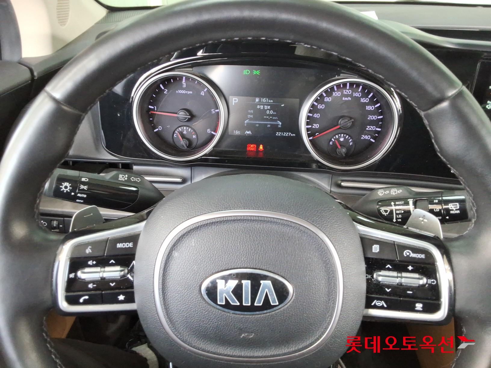 Kia Carnival id 3803791 из Кореи 29