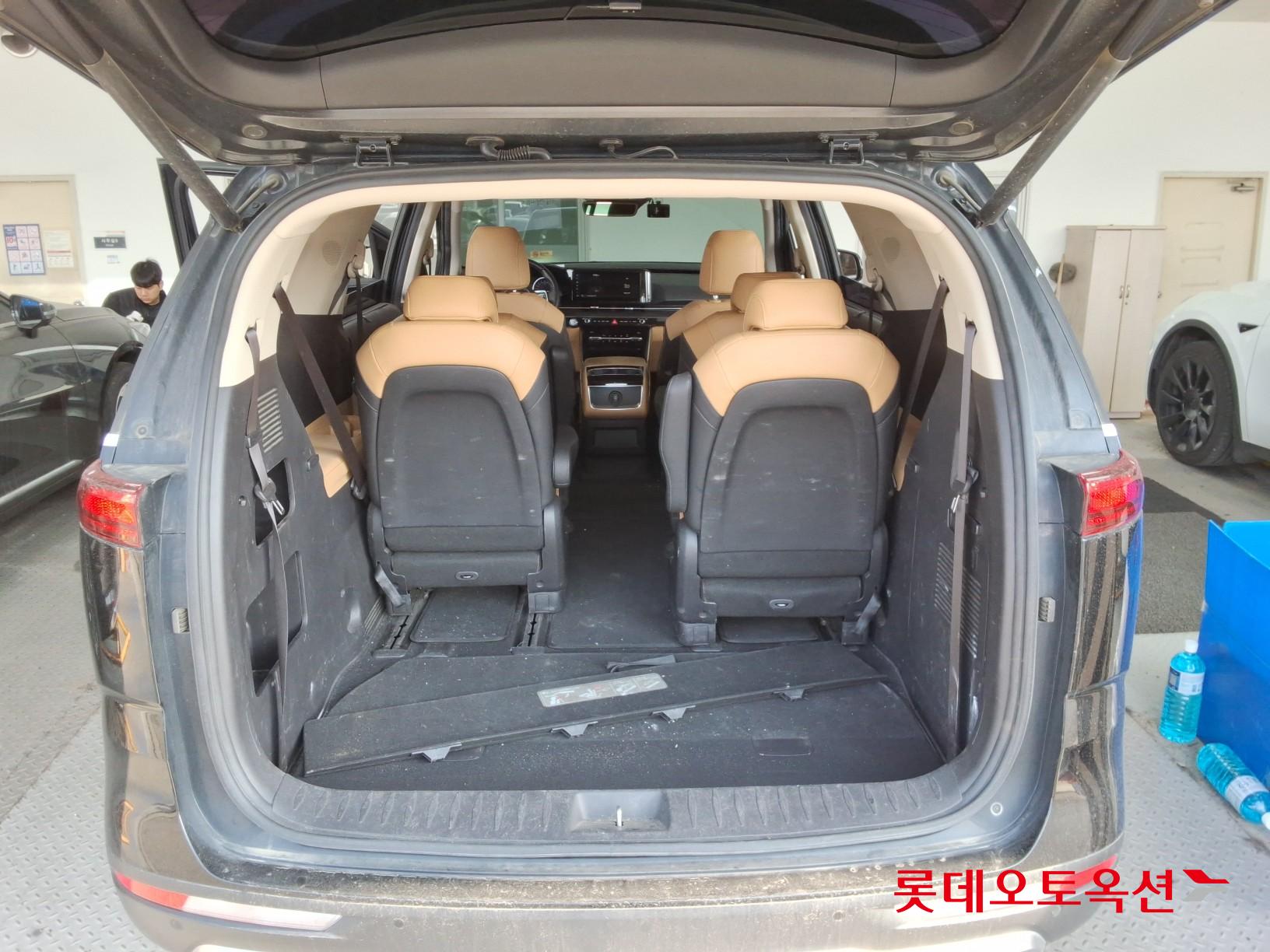 Kia Carnival id 3803791 из Кореи 38