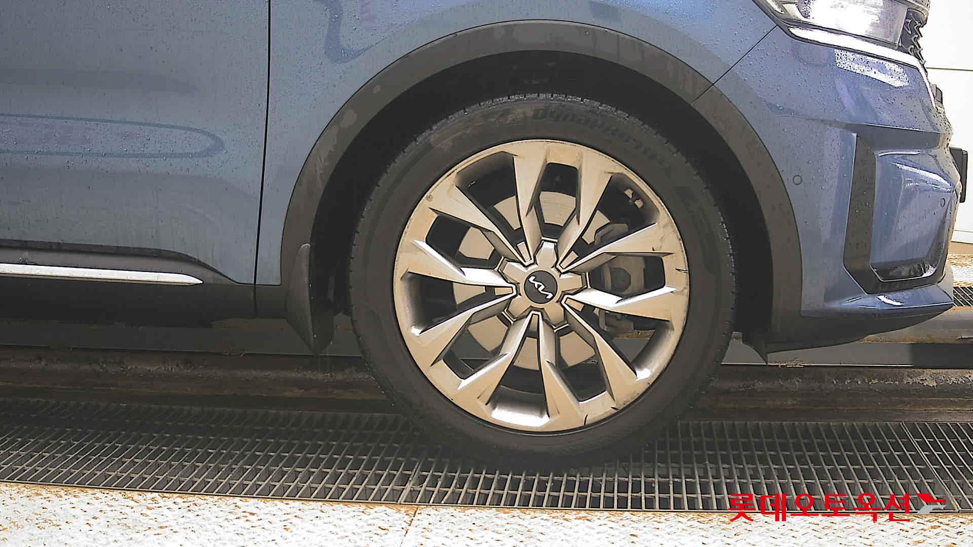 Kia Sorento id 3809972 из Кореи 23