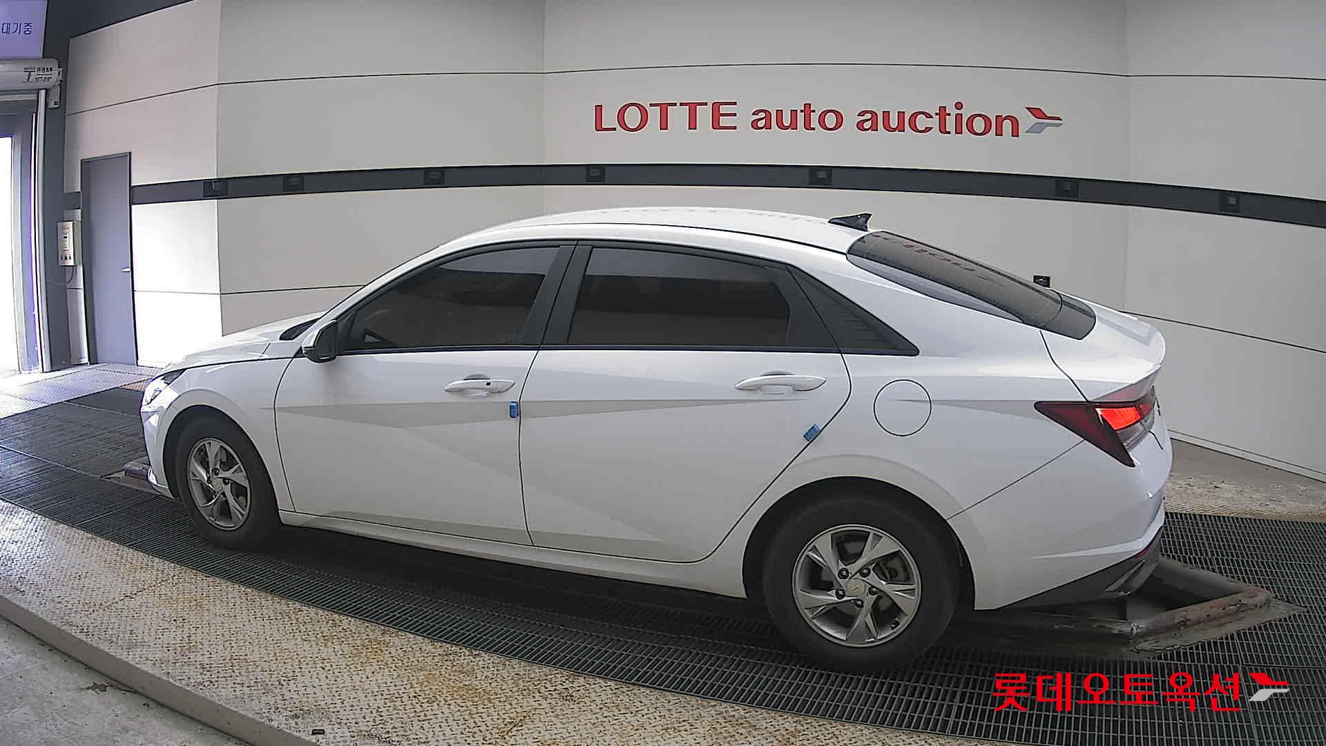 Hyundai Avante id 3803675 из Кореи 11