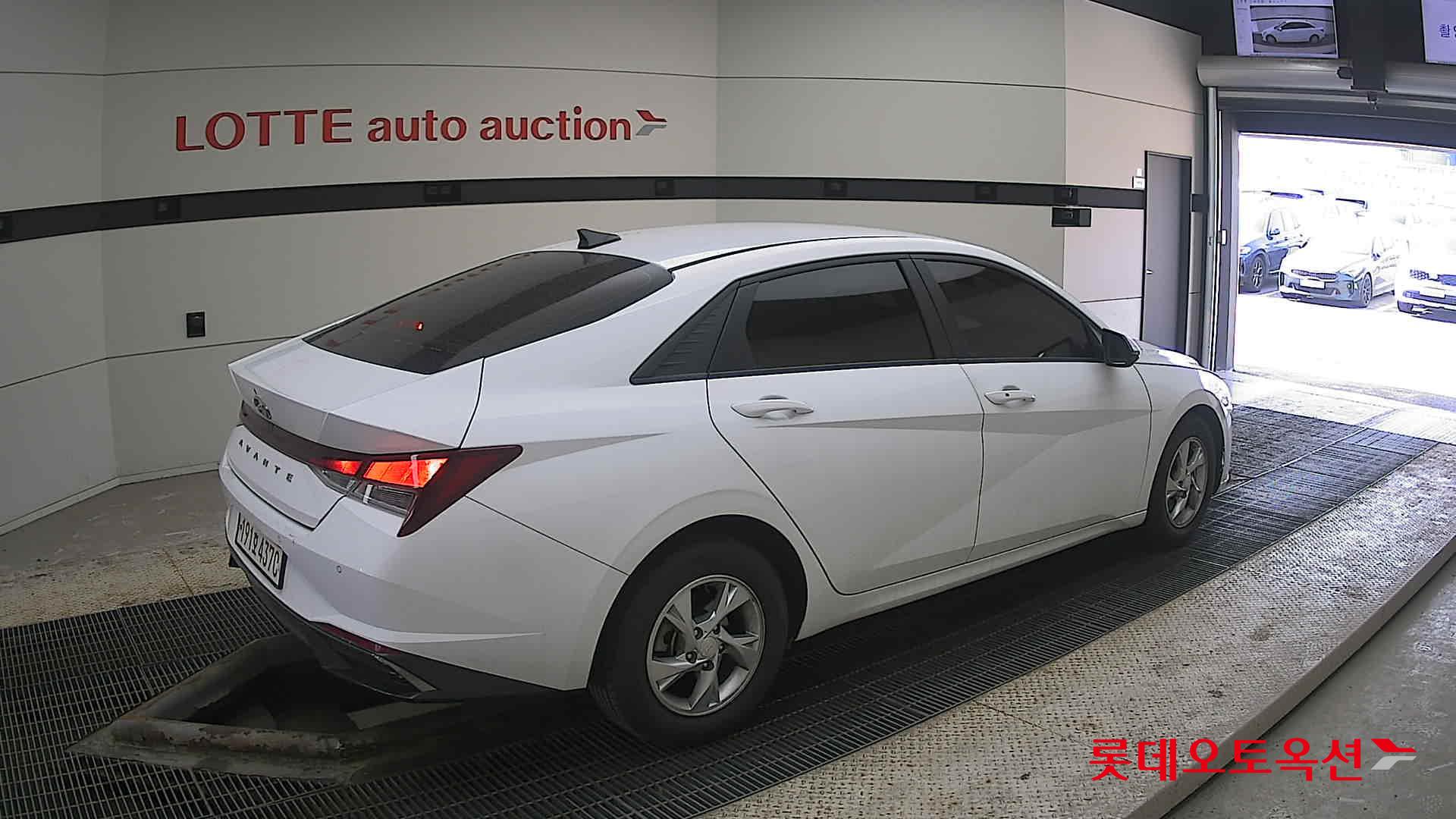 Hyundai Avante id 3803675 из Кореи 19