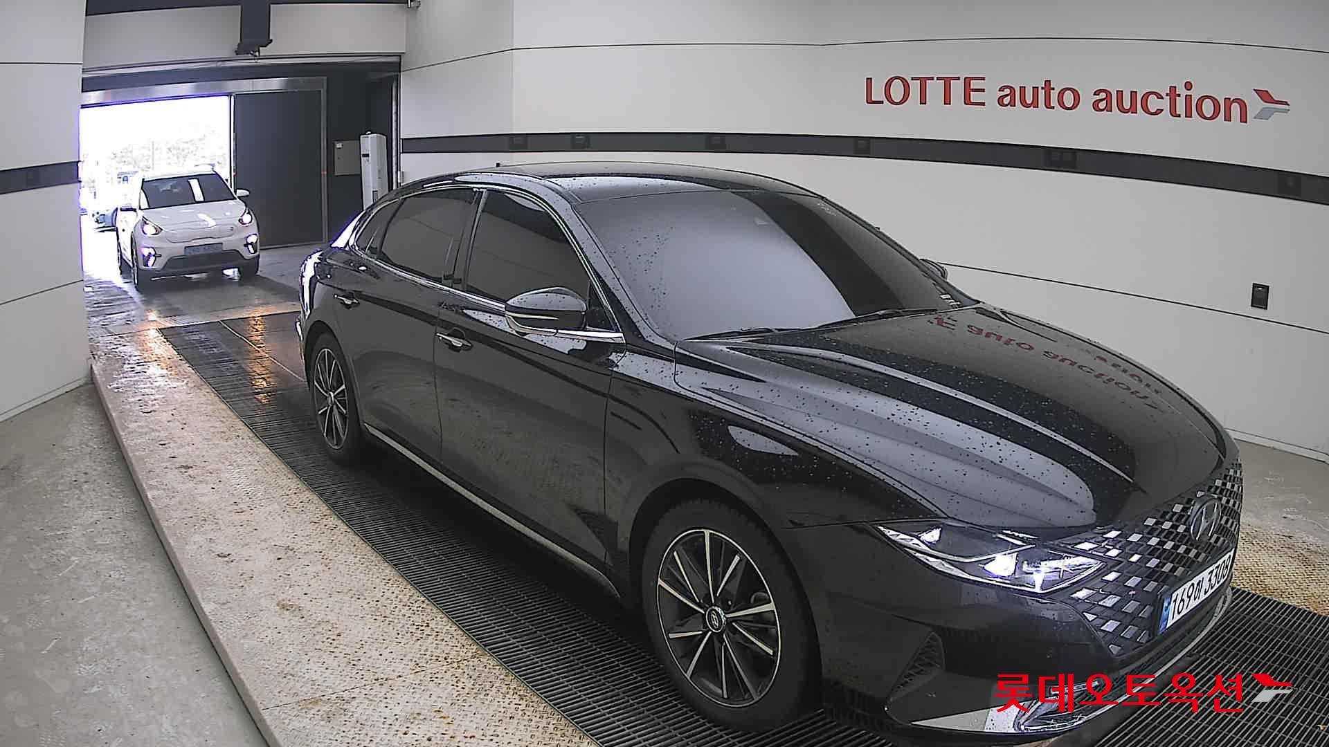 Hyundai Grandeur 2022 Midnight Black Pearl из Кореи, фото 2