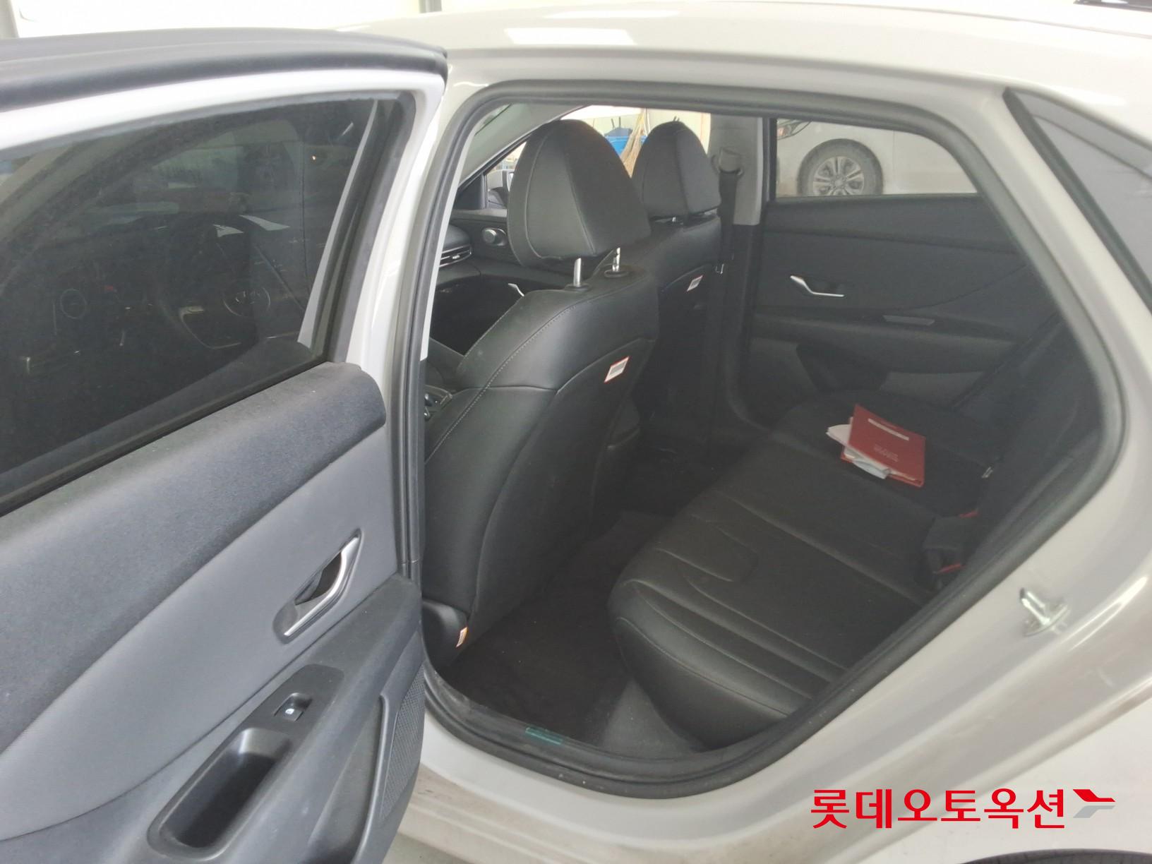 Hyundai Avante id 3803708 из Кореи 35