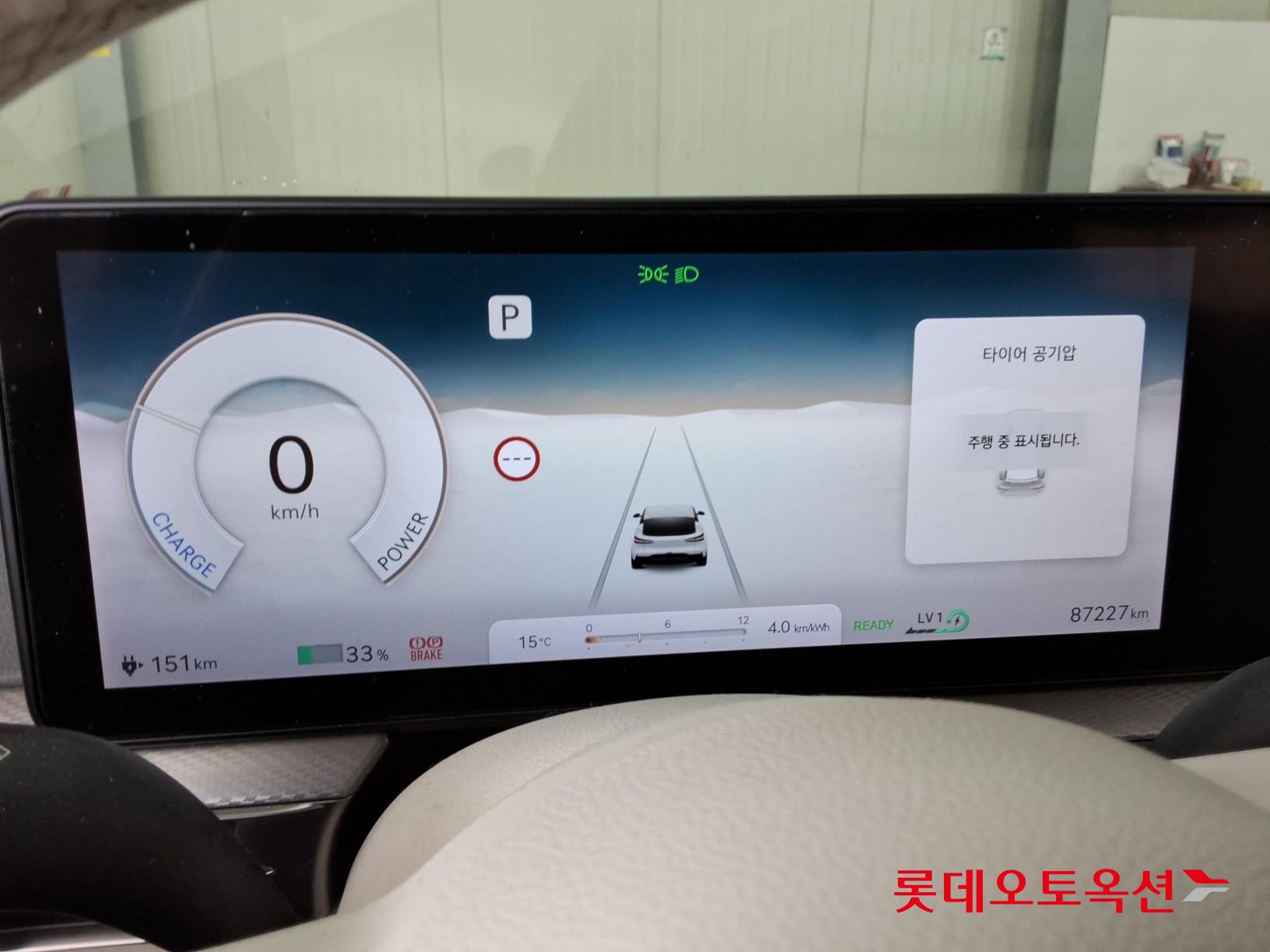 جينسس جي في 60