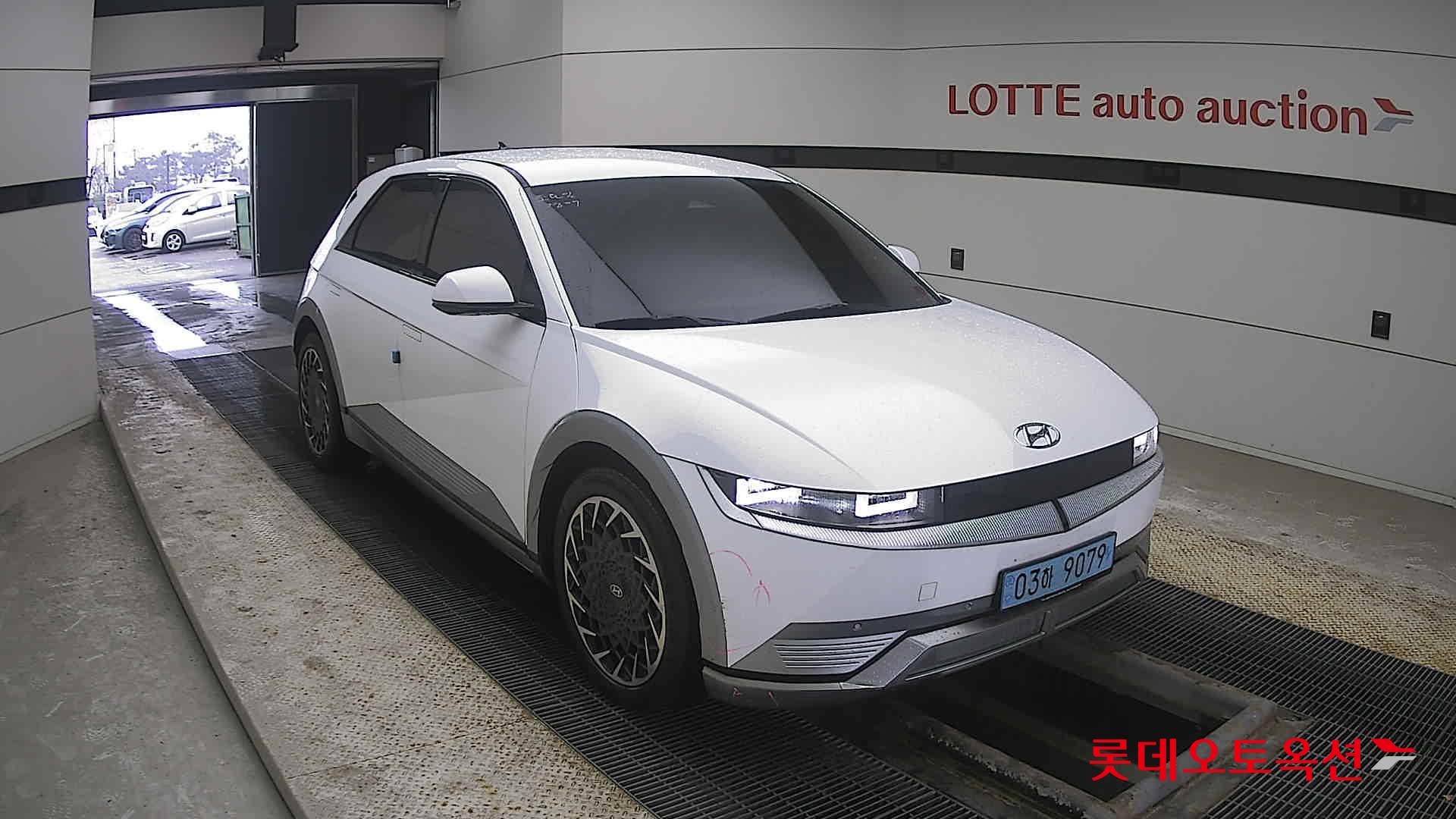 Hyundai IONIQ 5 2022 Atlas White из Кореи, фото 2