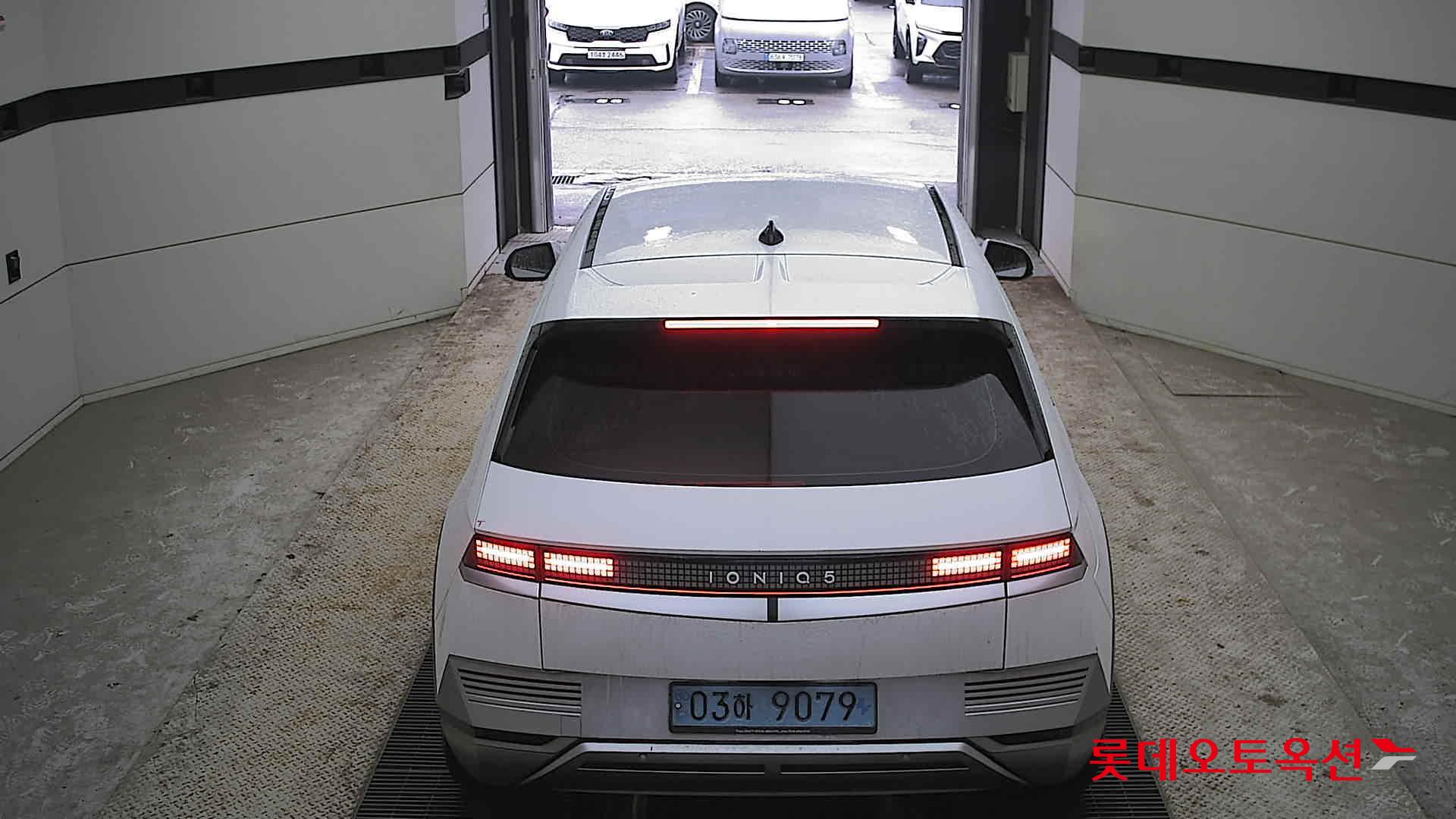 Hyundai IONIQ 5 2022 Atlas White из Кореи, фото 5