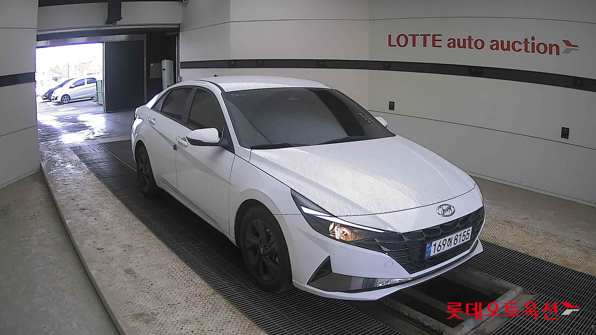 Hyundai Avante 2023 Polar White из Кореи, фото 2