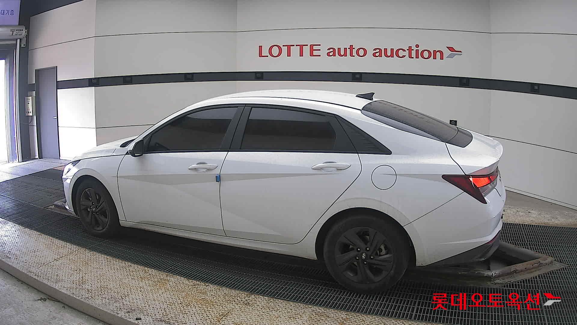 Hyundai Avante id 3803687 из Кореи 11