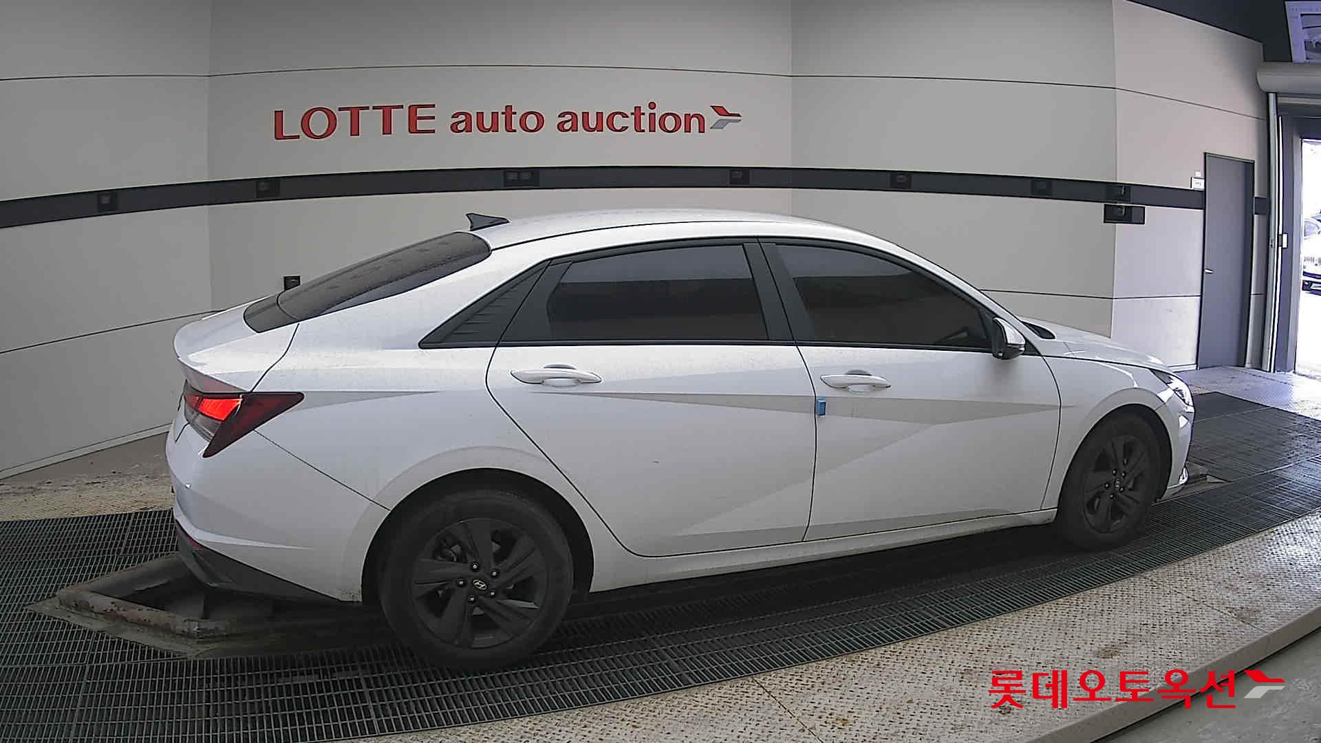 Hyundai Avante id 3803687 из Кореи 18