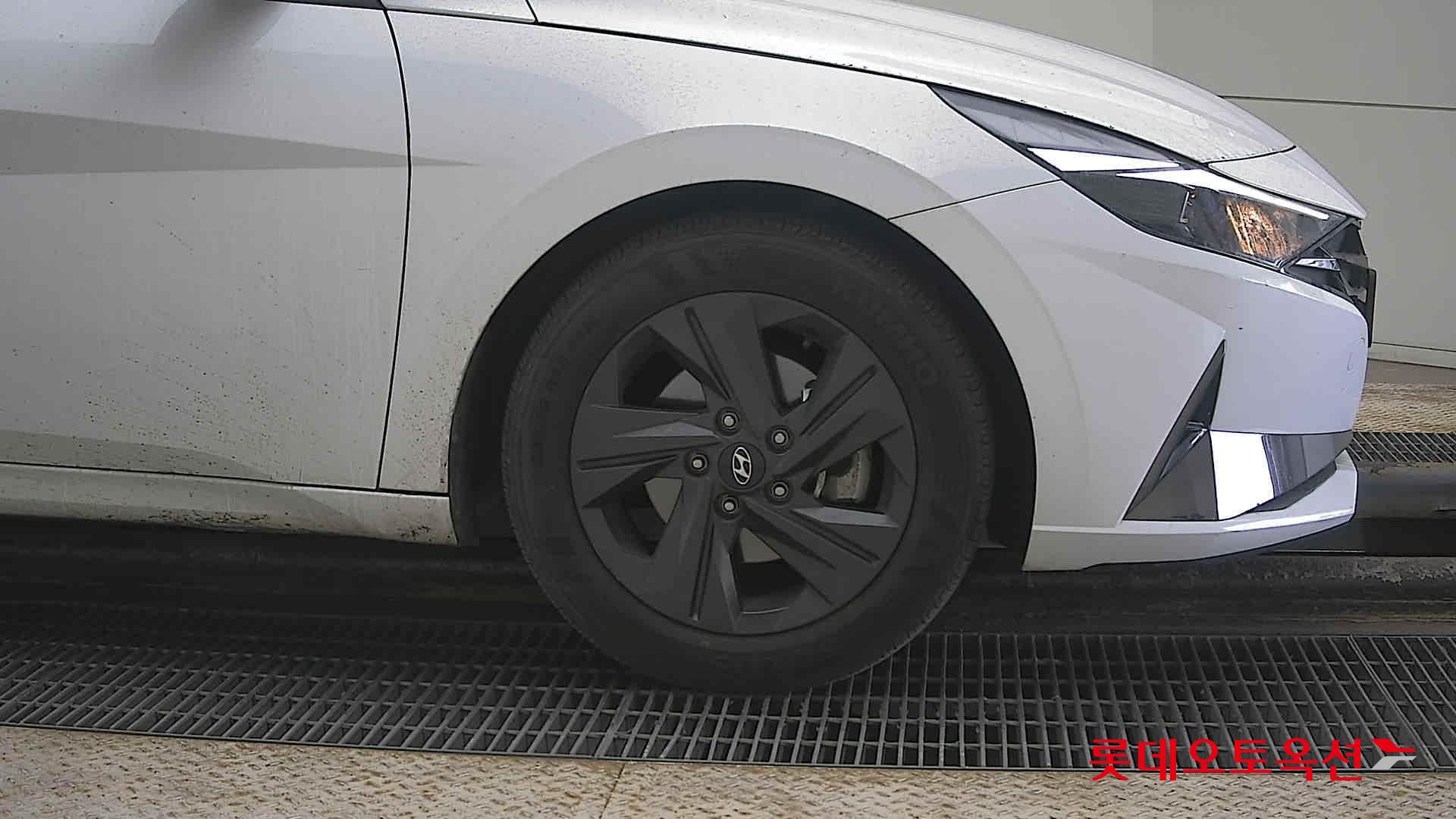 Hyundai Avante id 3803687 из Кореи 23